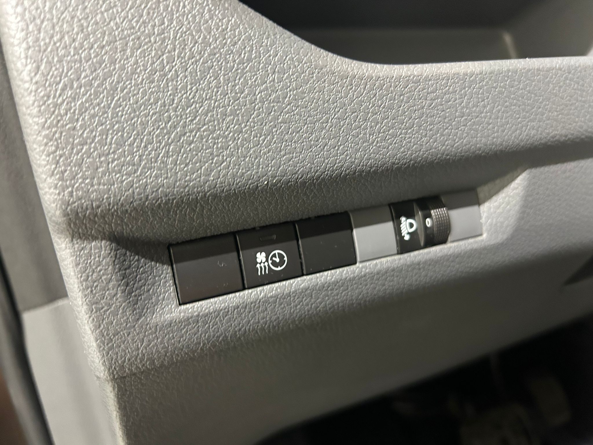 
								Citroen Jumpy BlueHDi 180 M Automaatti full									