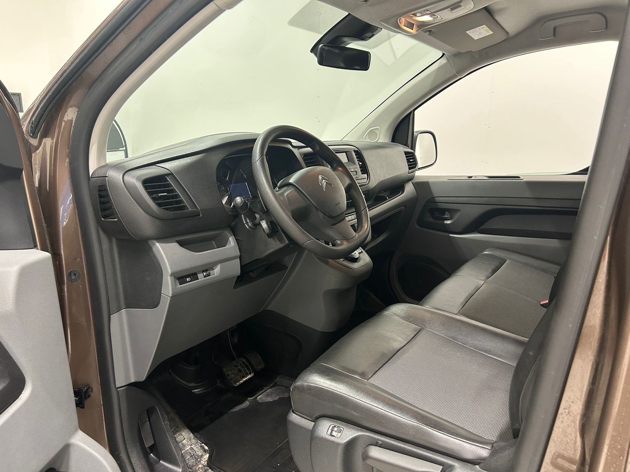 Citroen Jumpy BlueHDi 180 M Automaatti