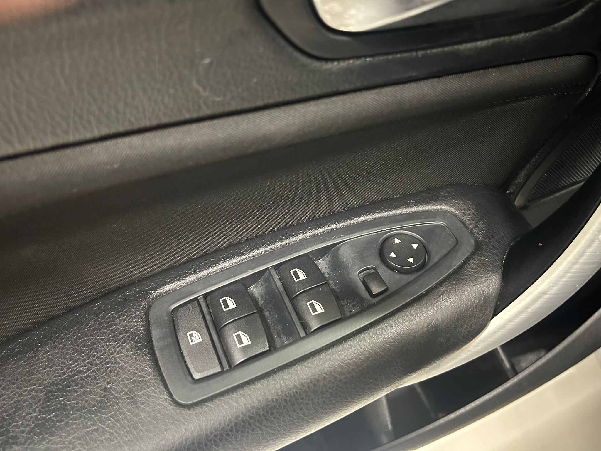 
								BMW 120 F20 TwinPower Turbo Limited xDrive Edition Sport full									