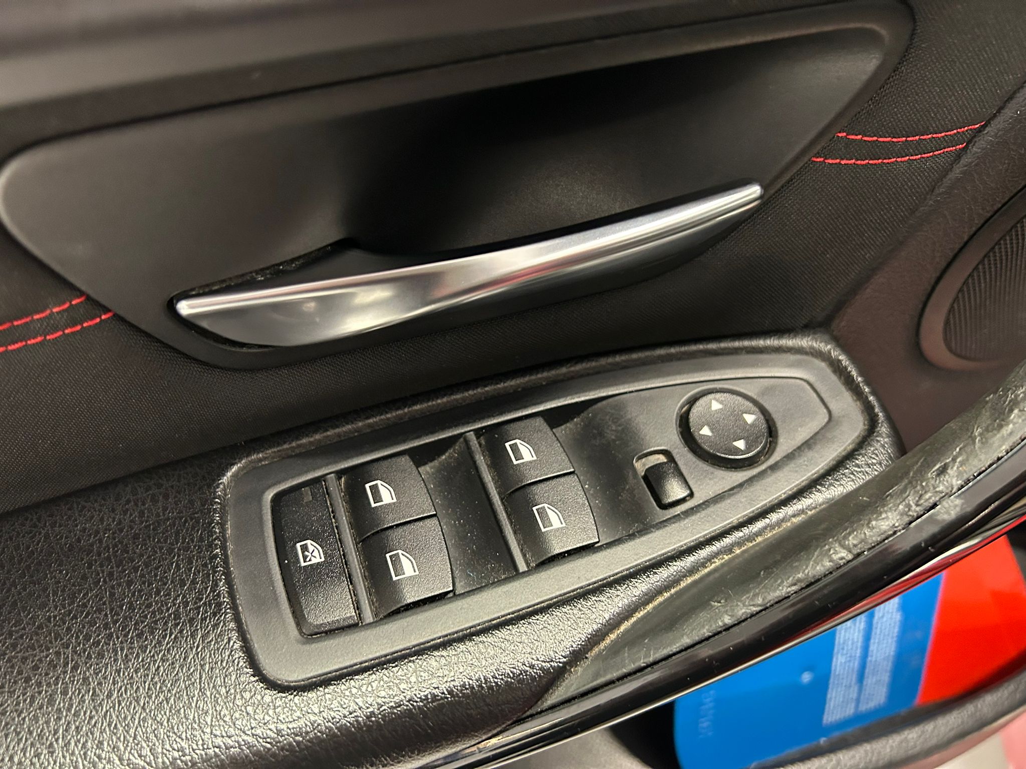 
								BMW 320 TwinPower Turbo A F30 Sedan Sport Line full									