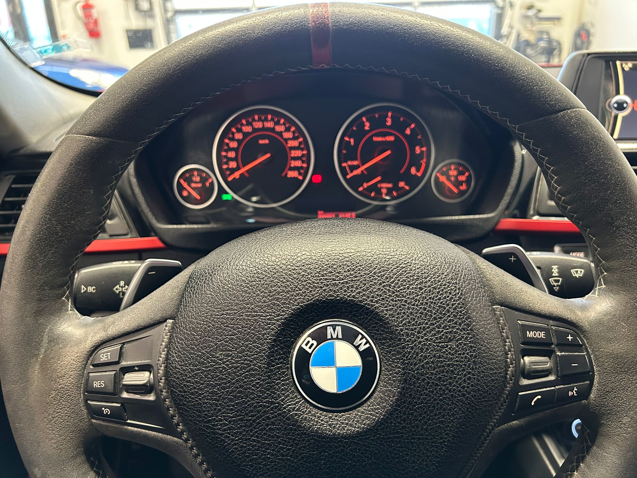 
								BMW 320 TwinPower Turbo A F30 Sedan Sport Line full									