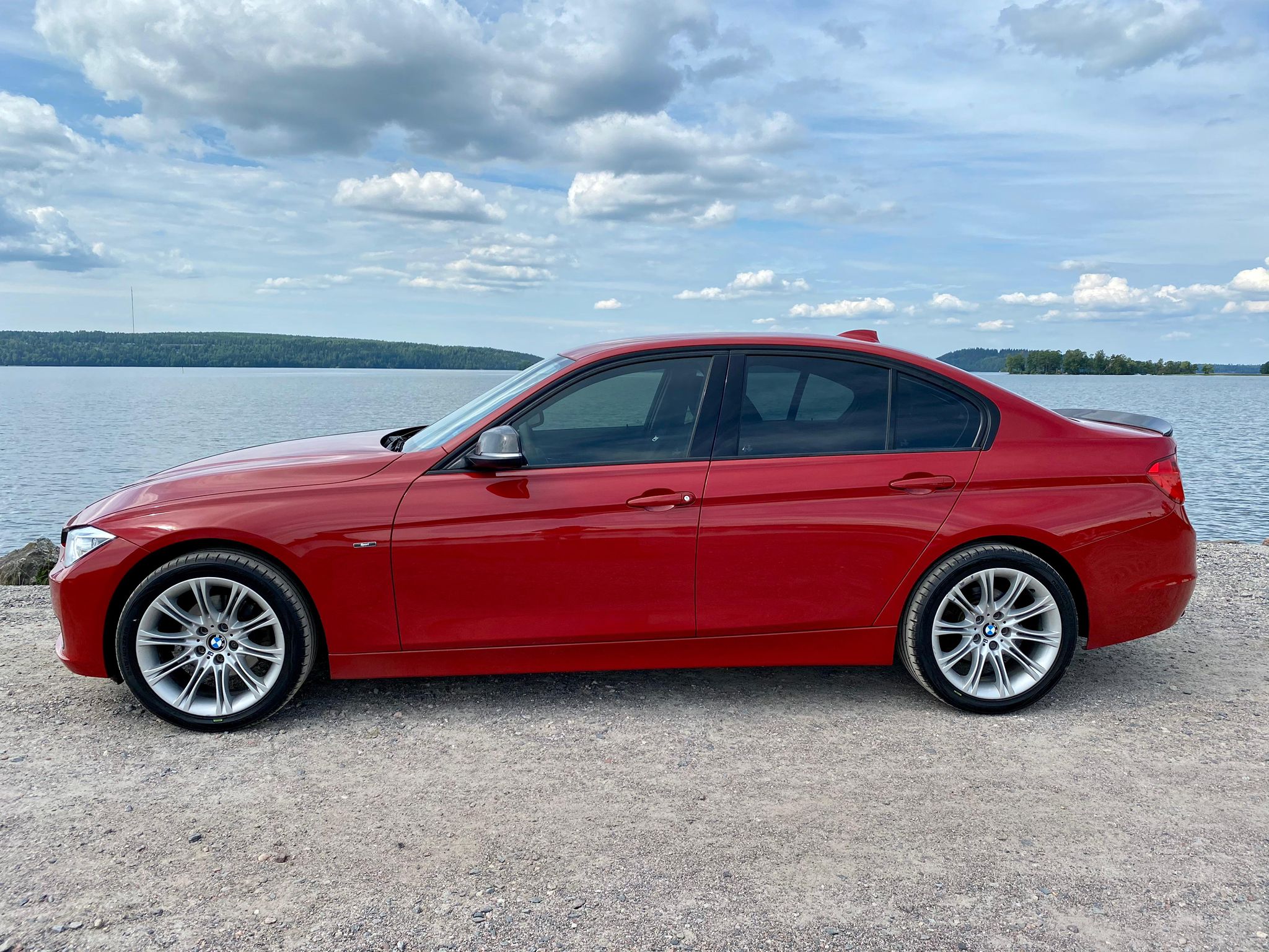 
								BMW 320 TwinPower Turbo A F30 Sedan Sport Line full									