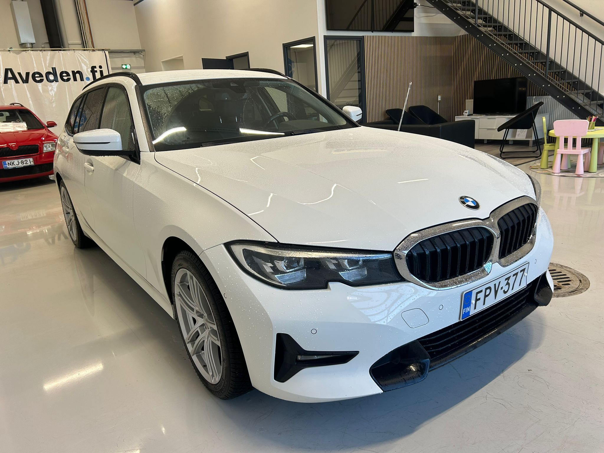 BMW 330 G21 Touring 330e xDrive A Charged Edition Sportline