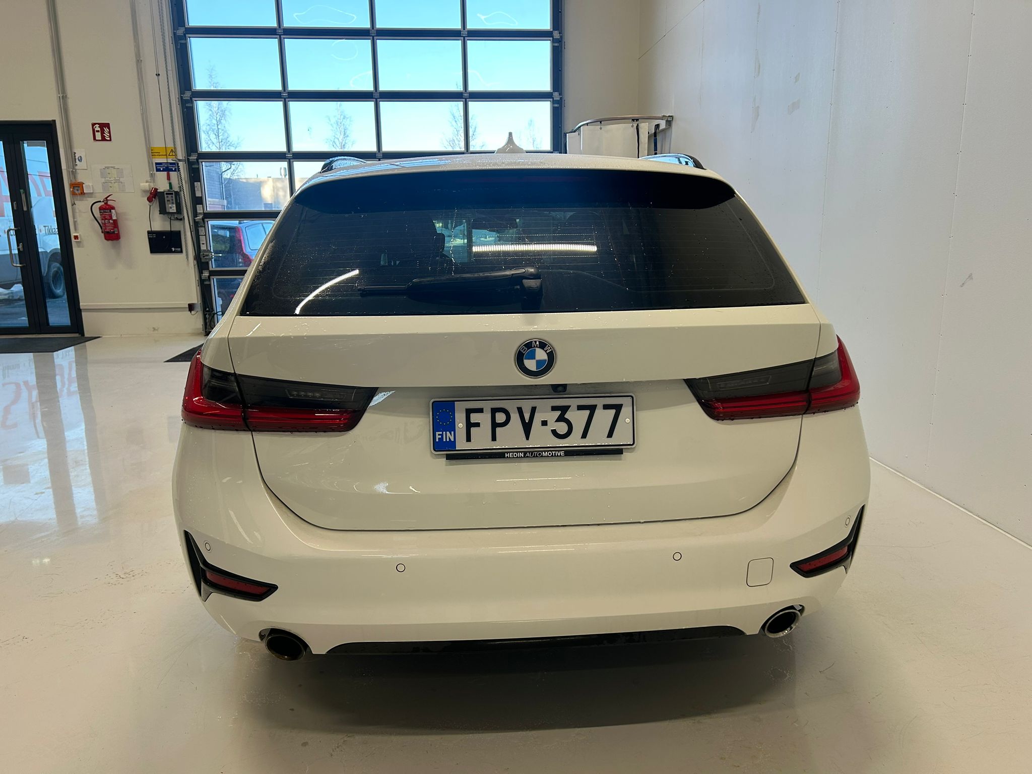 
								BMW 330 G21 Touring 330e xDrive A Charged Edition Sportline full									