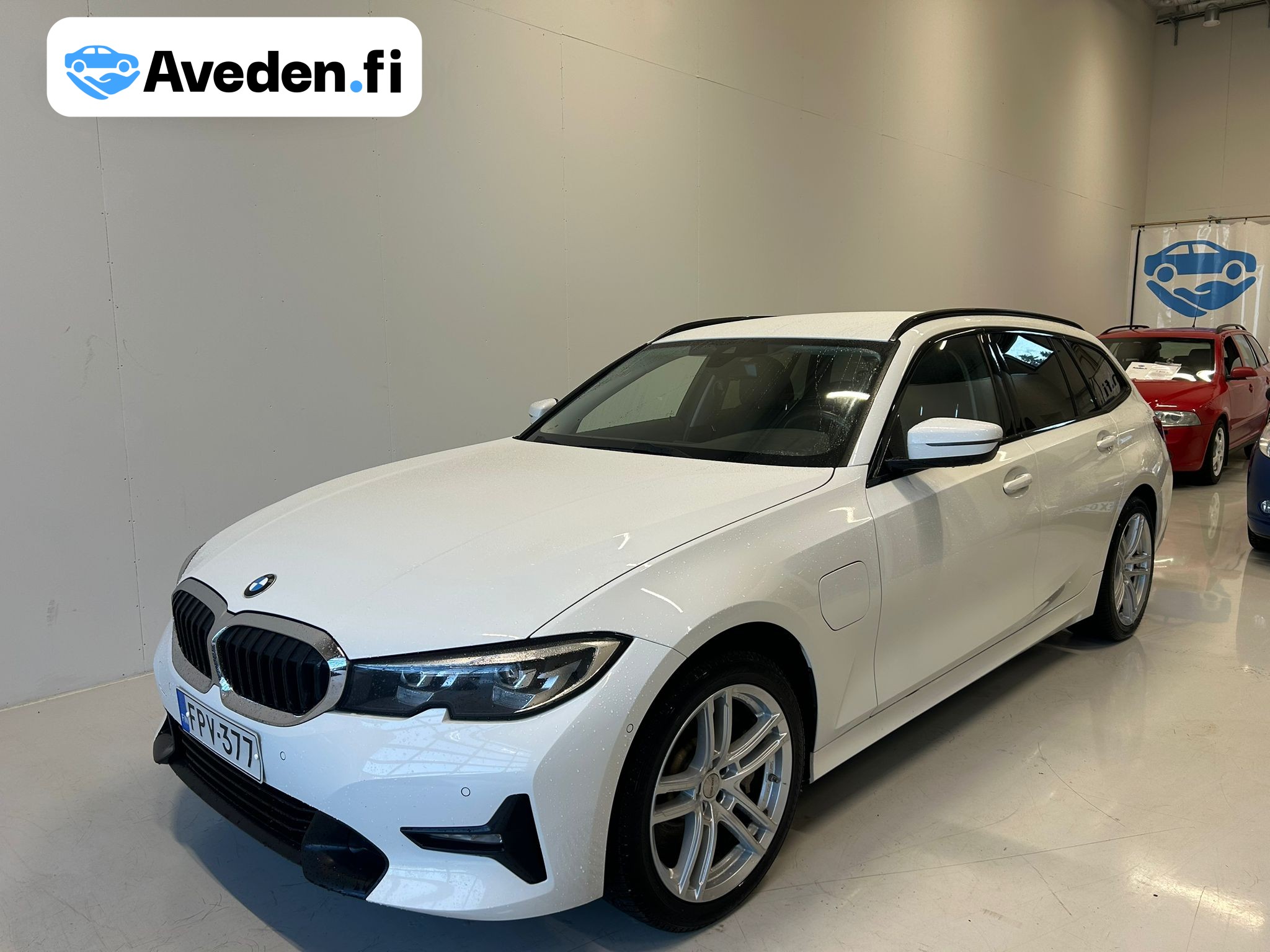 BMW 330 G21 Touring 330e xDrive A Charged Edition Sportline