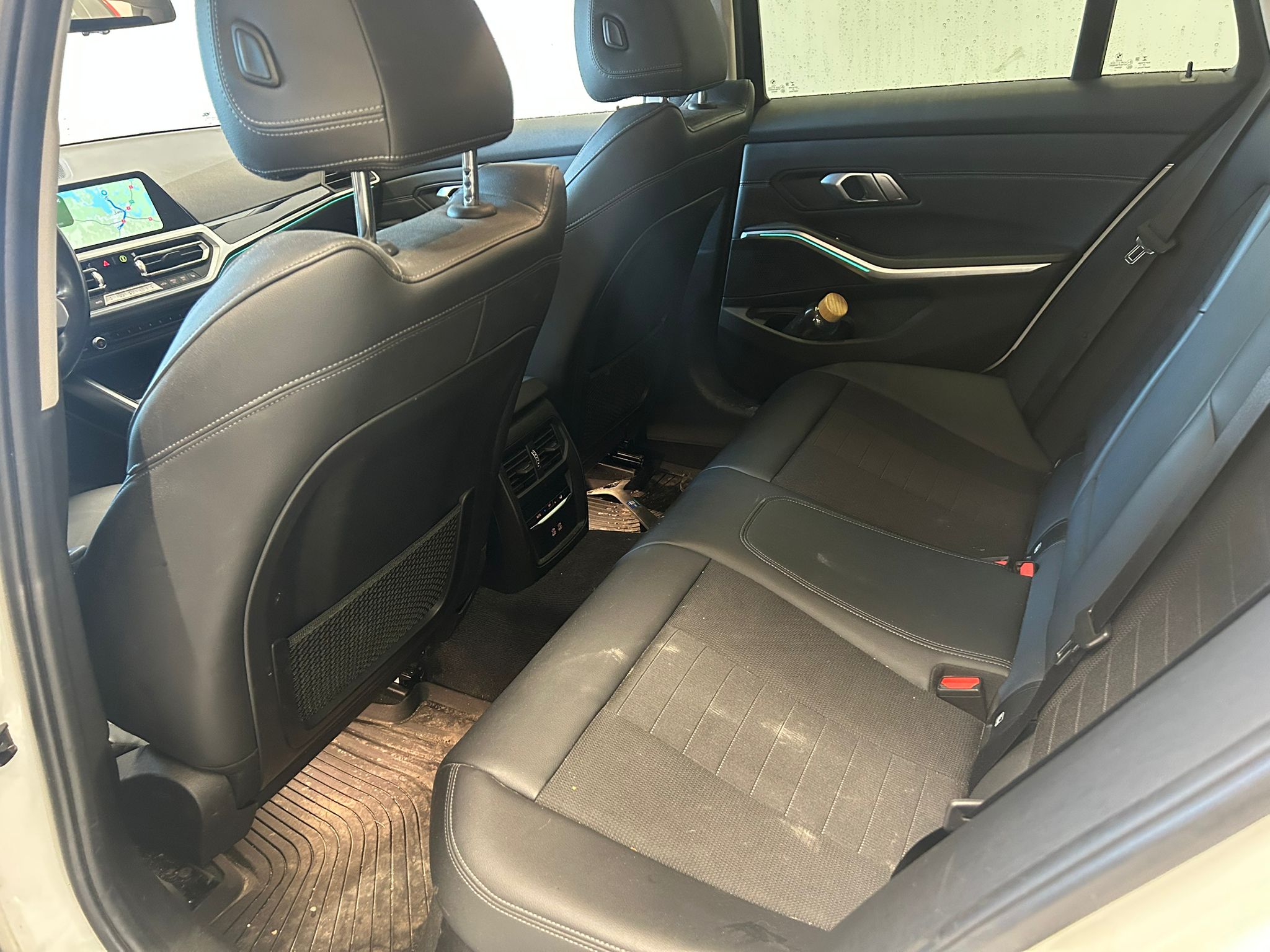 
								BMW 330 G21 Touring 330e xDrive A Charged Edition Sportline full									