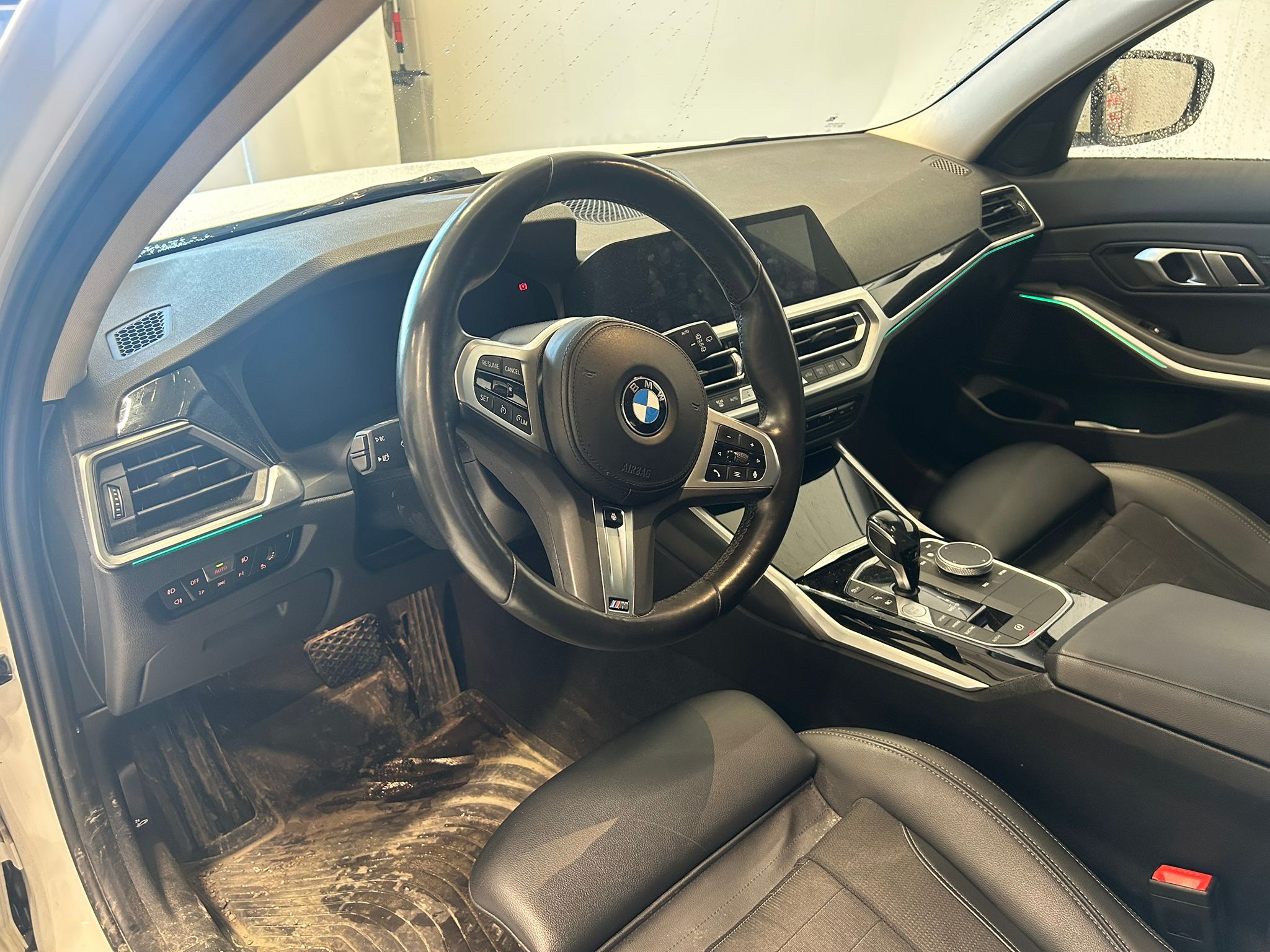 
								BMW 330 G21 Touring 330e xDrive A Charged Edition Sportline full									