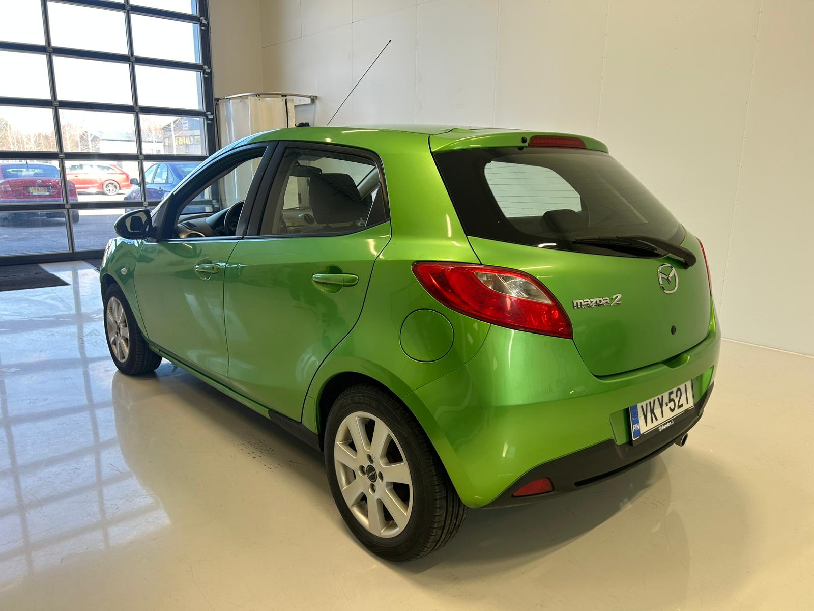 
								Mazda 2 1,3 Classic 5MT 5ov Z01 full									