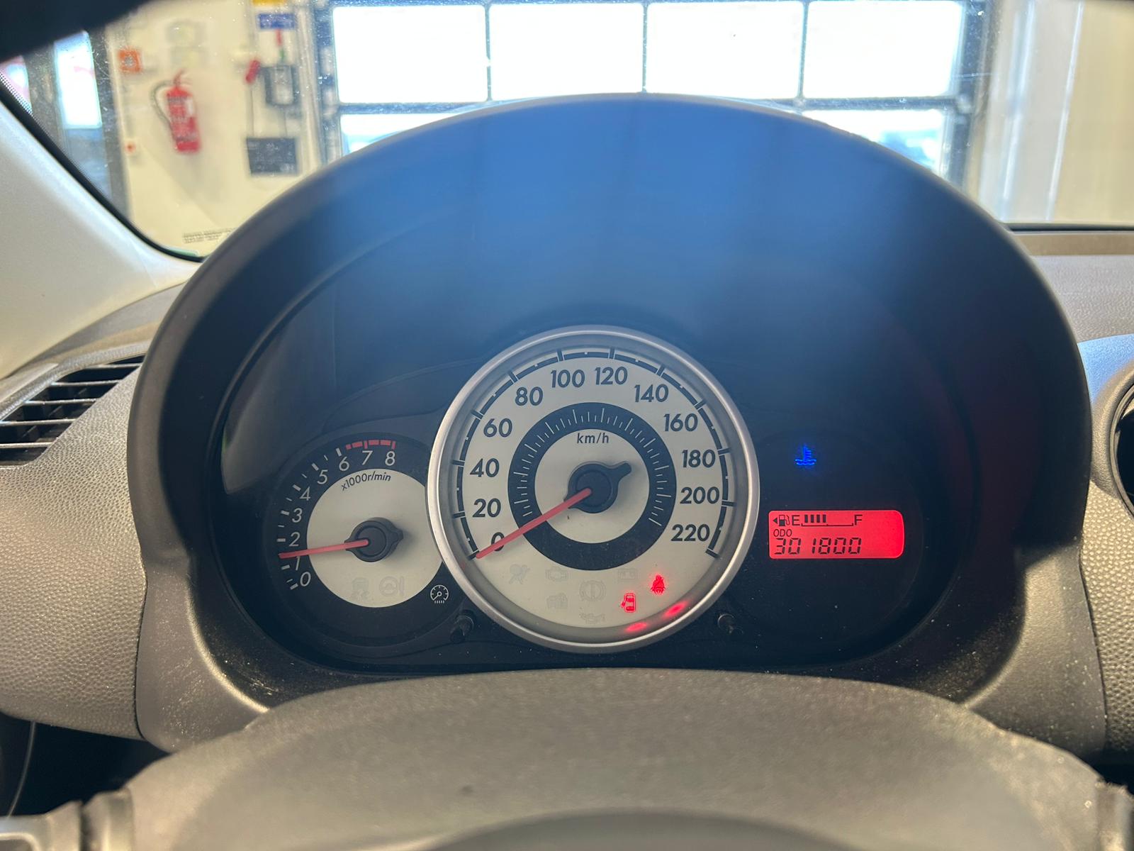 
								Mazda 2 1,3 Classic 5MT 5ov Z01 full									