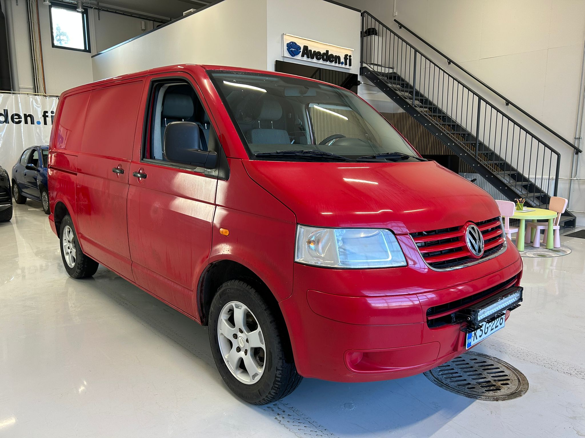 Volkswagen Transporter 1,9 TDI 62 kW Lyhyt