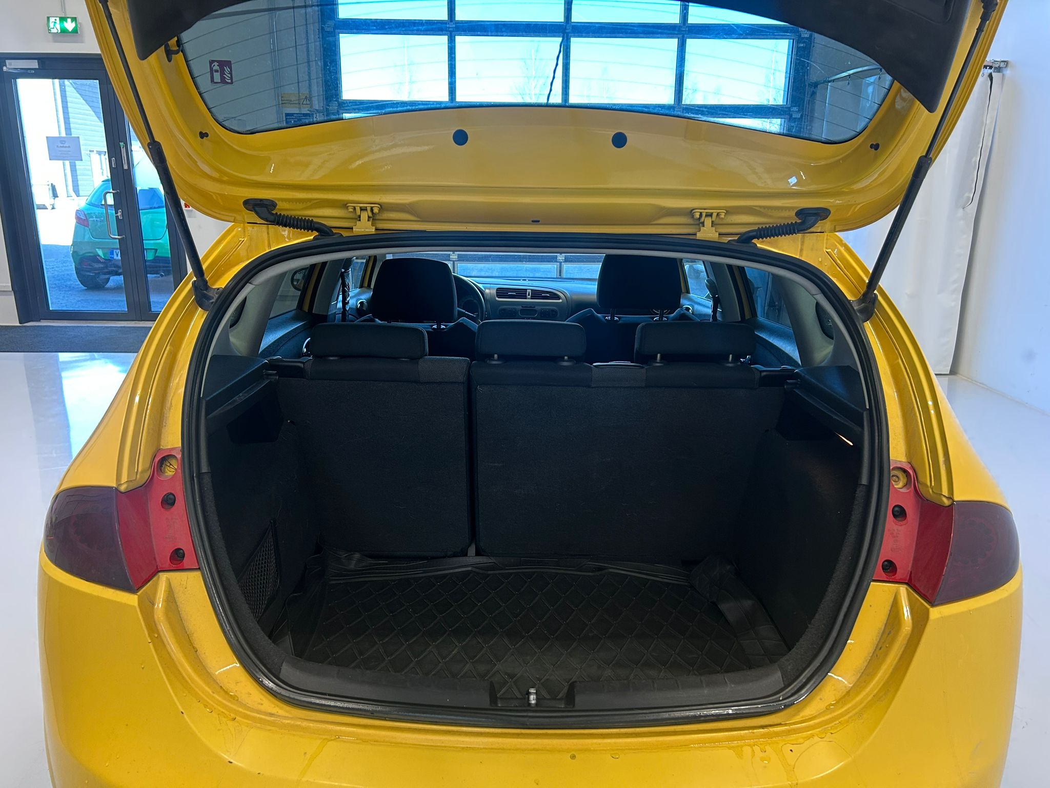 
								Seat Leon 2.0 FR TFSI 5-ov Chip Tuning softa ~280hp full									