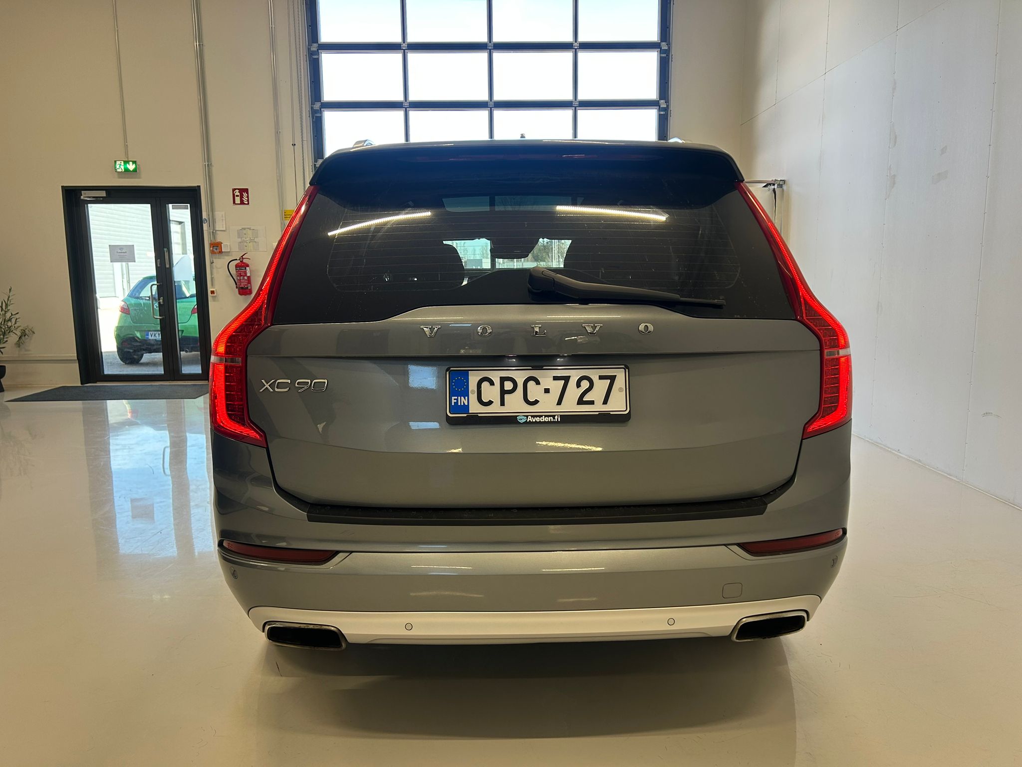 
								Volvo XC90 T8 Twin Engine AWD Momentum aut full									