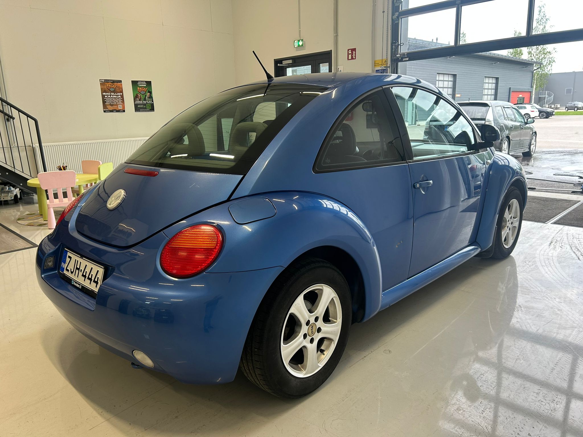 Volkswagen New Beetle 2.0 85kw