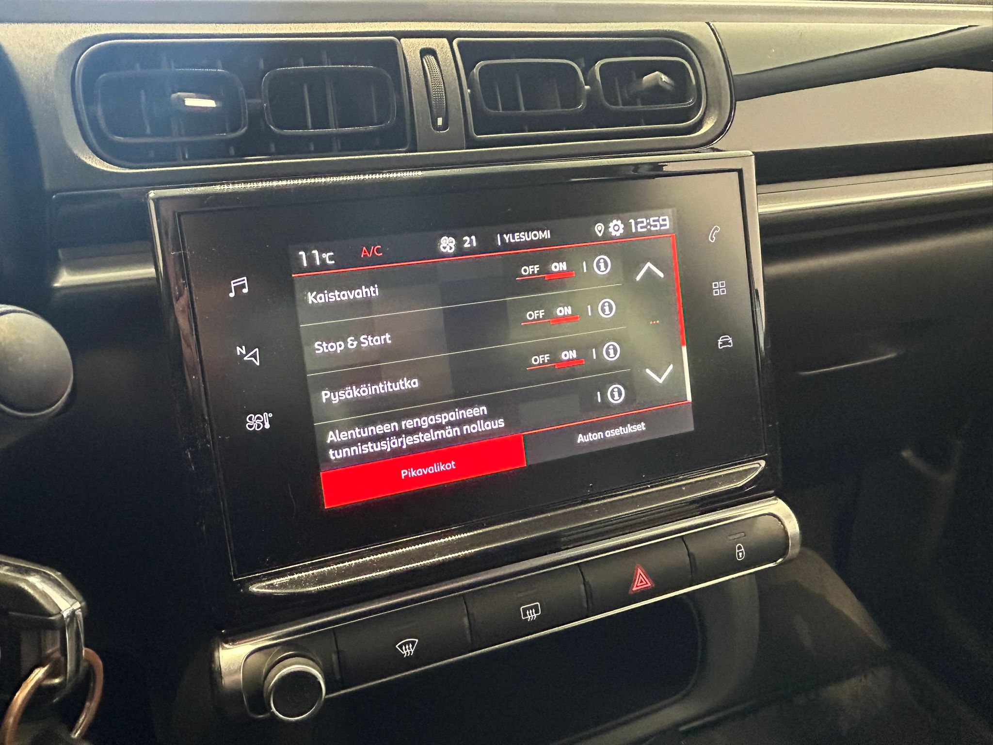 
								Citroen C3 PureTech 82 Lauch Edition full									