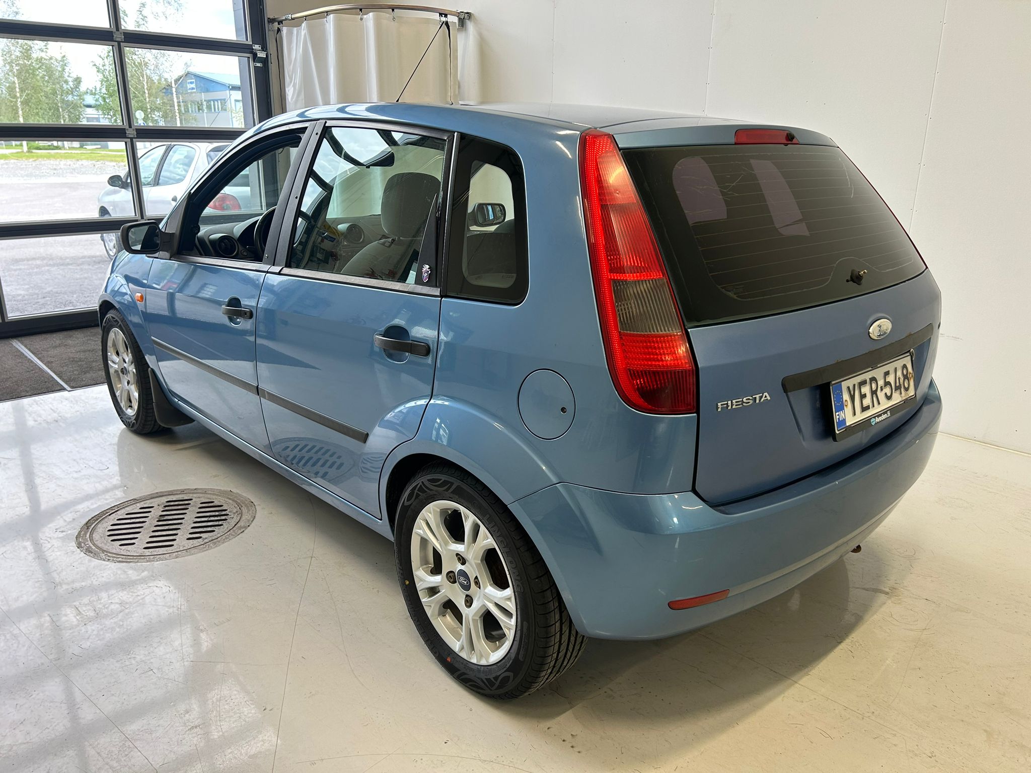 Ford Fiesta 1,4i 80hv Ghia 5d