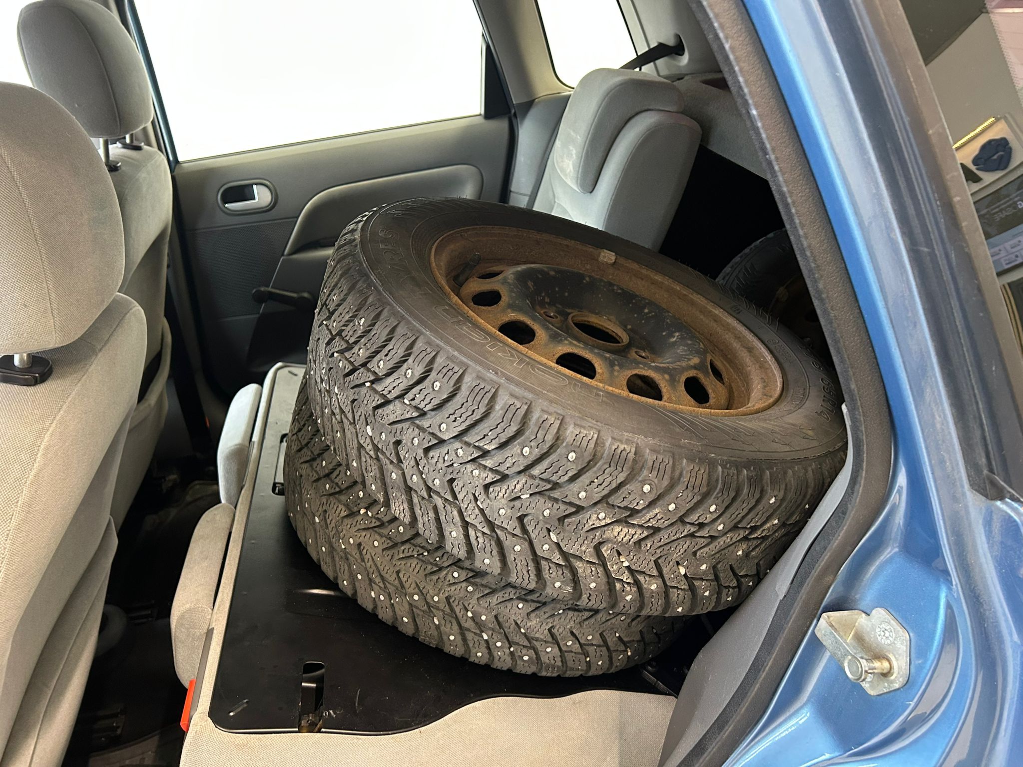
								Ford Fiesta 1,4i 80hv Ghia 5d full									