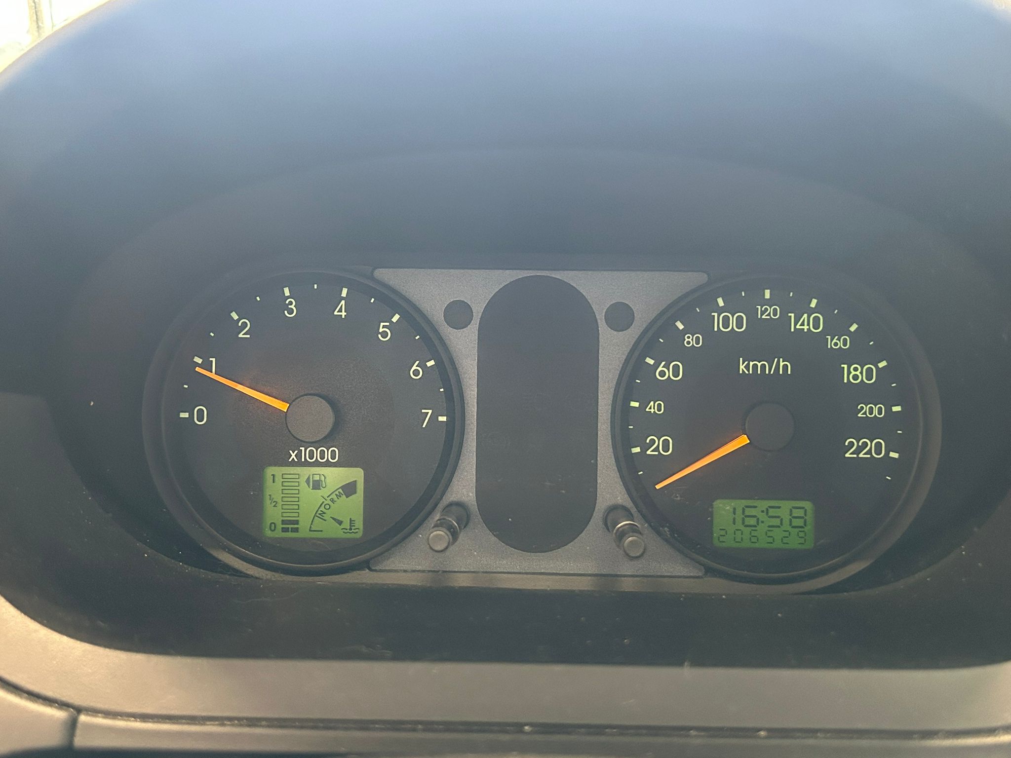 
								Ford Fiesta 1,4i 80hv Ghia 5d full									