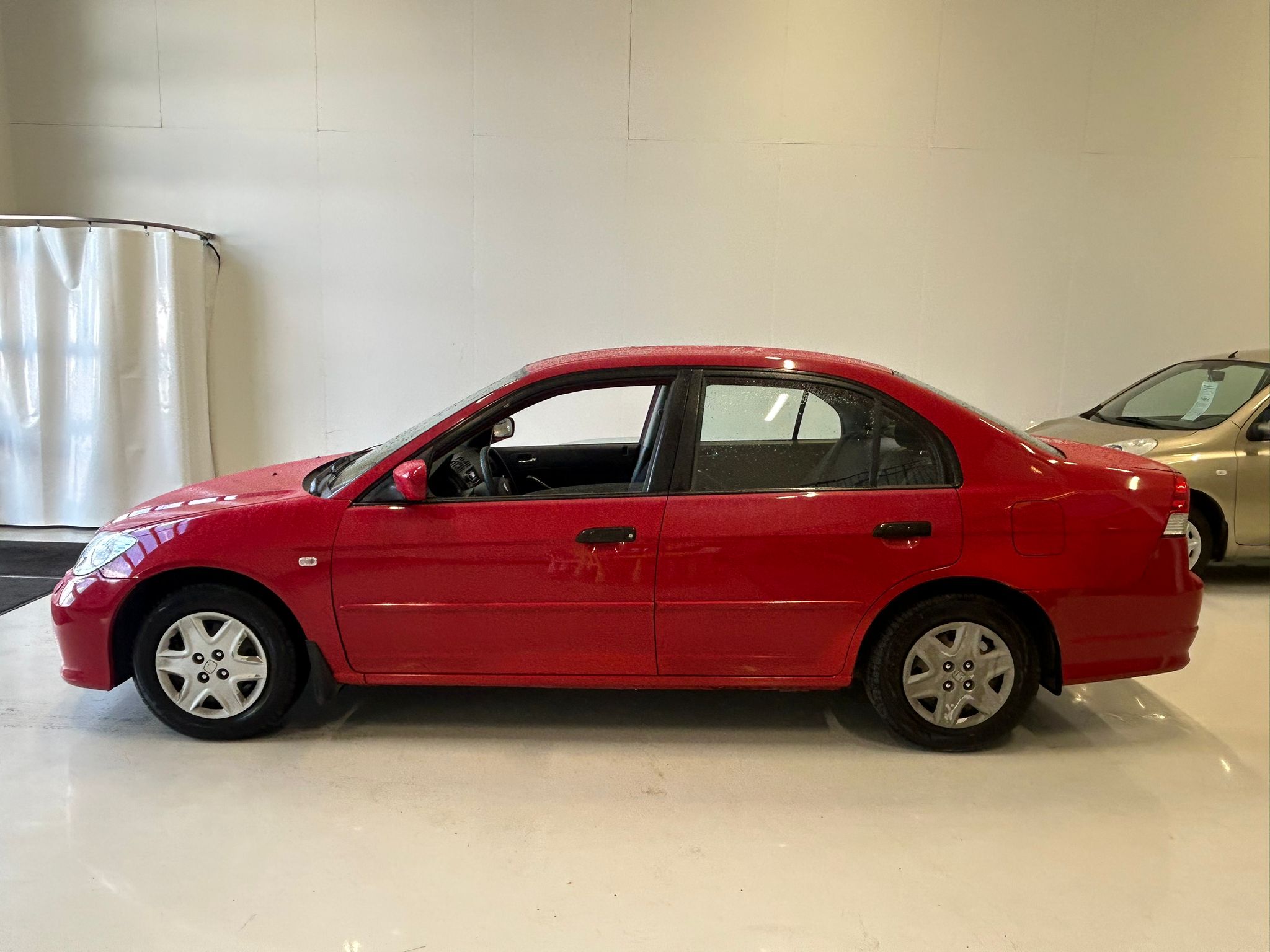 Honda Civic 1.6, 110hv. Ilmastointi, Lohkolämmitin sisähaaralla