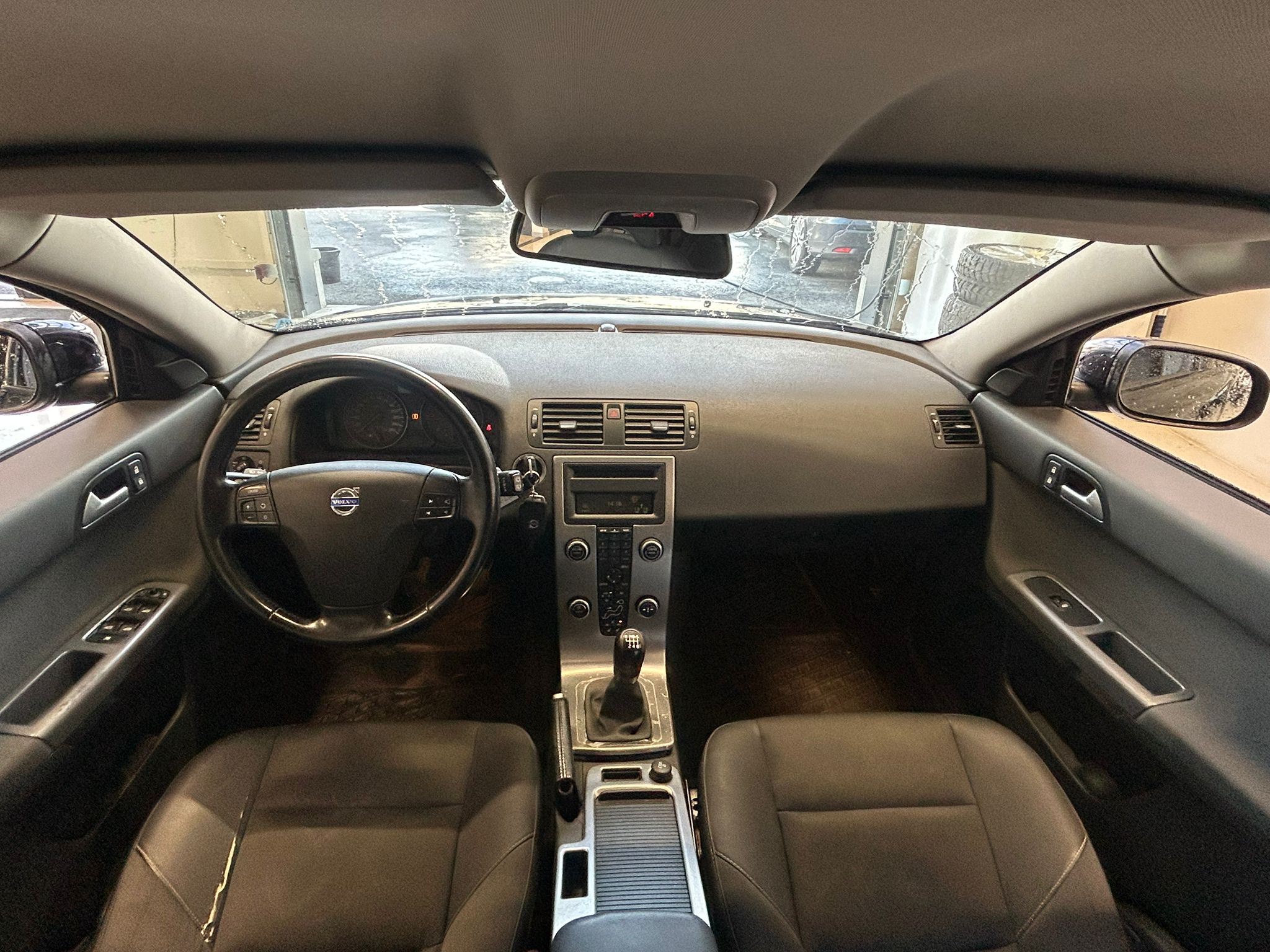 
								Volvo V50 2,0D (136 hv) Kinetic man full									