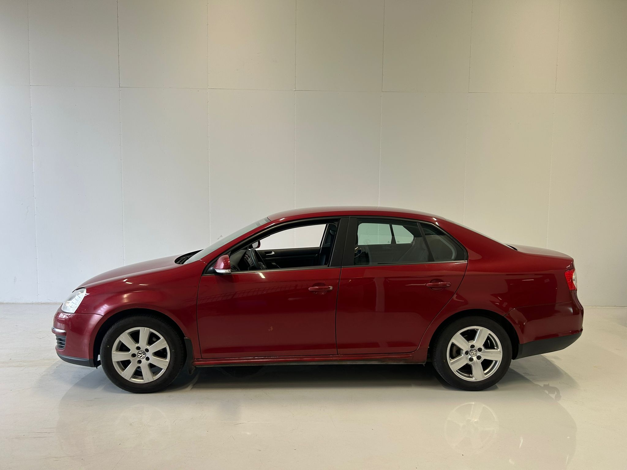 Volkswagen Jetta Trendline 1,6 75 kW
