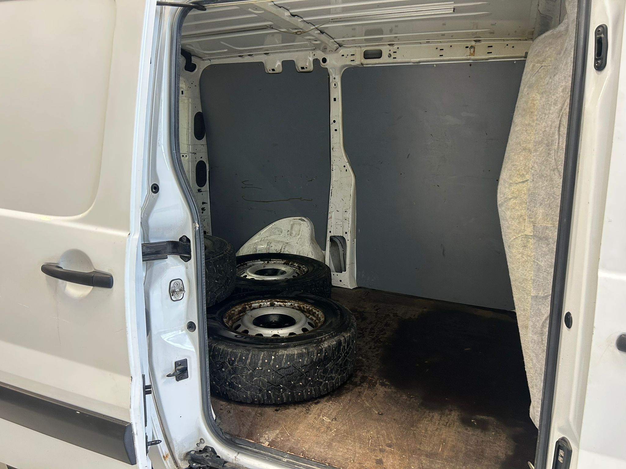 
								Peugeot Expert L1H1 1,6 HDi 90 full									