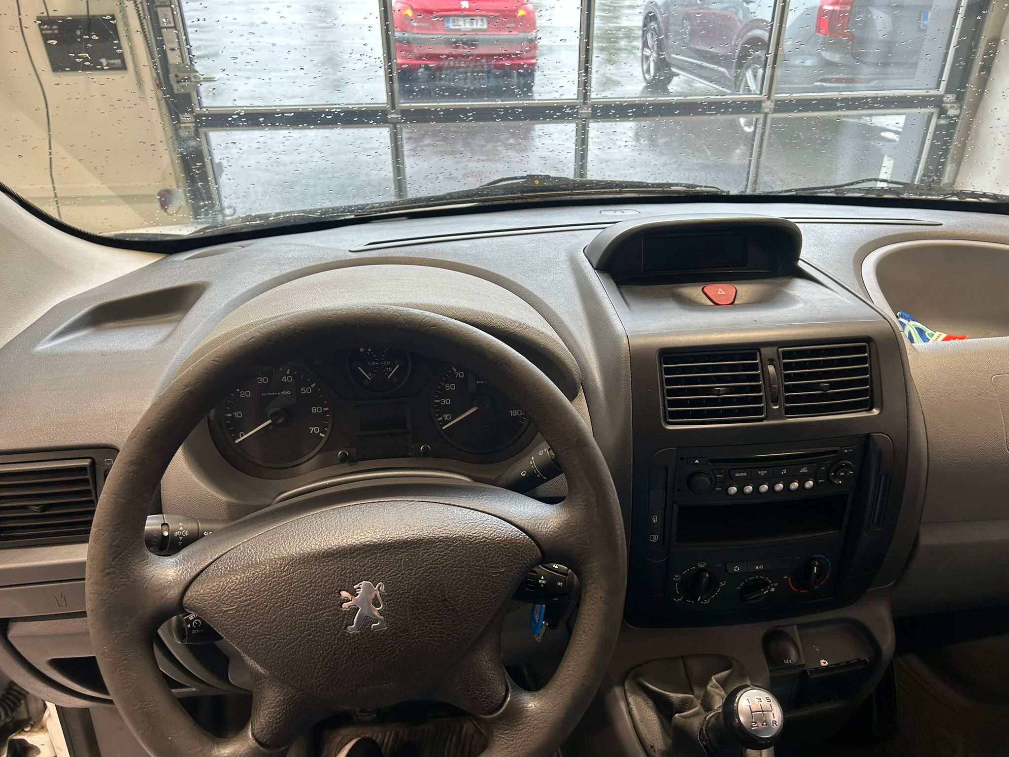 
								Peugeot Expert L1H1 1,6 HDi 90 full									
