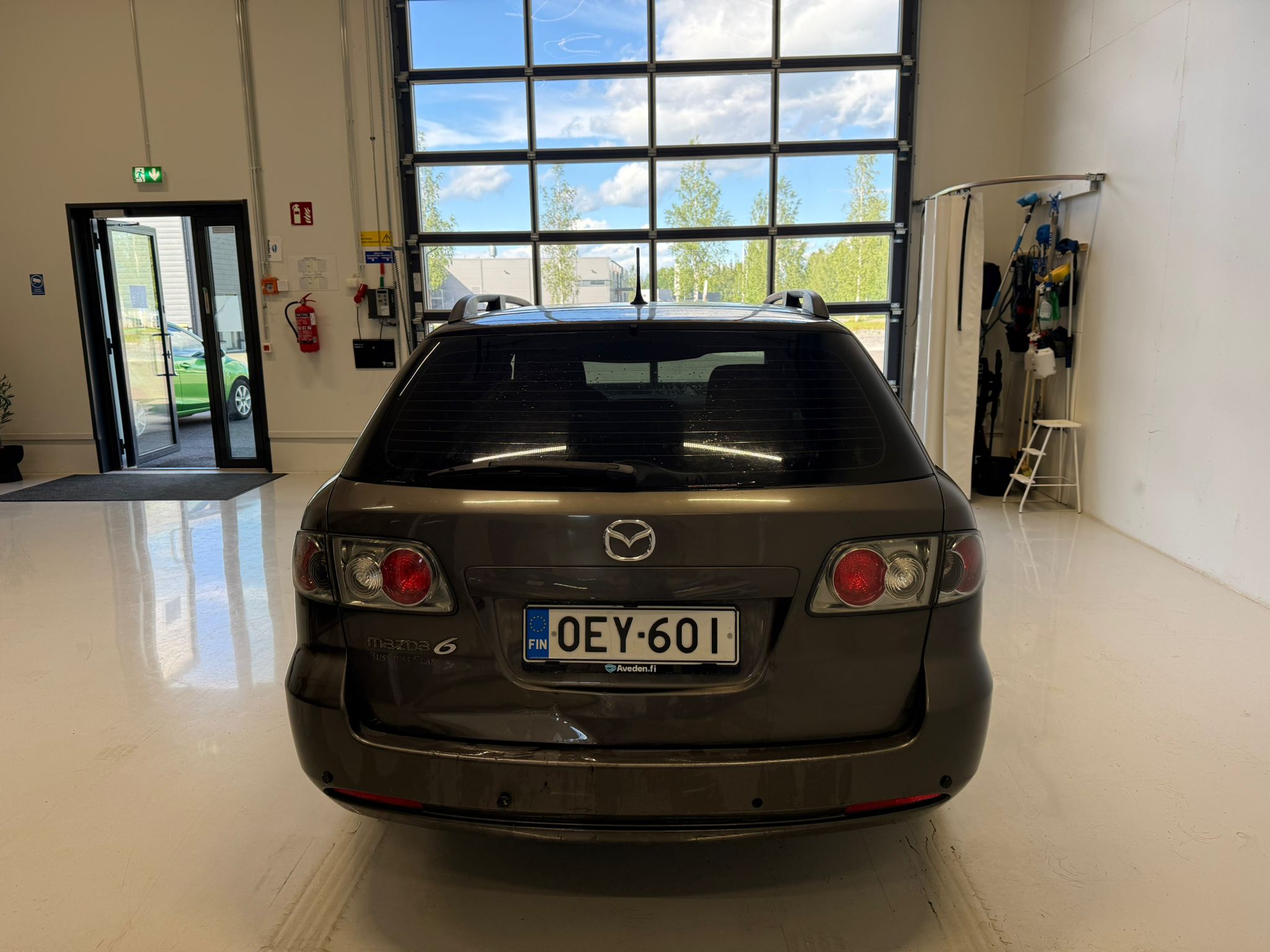 
								Mazda 6 Sport Wagon 1,8 full									
