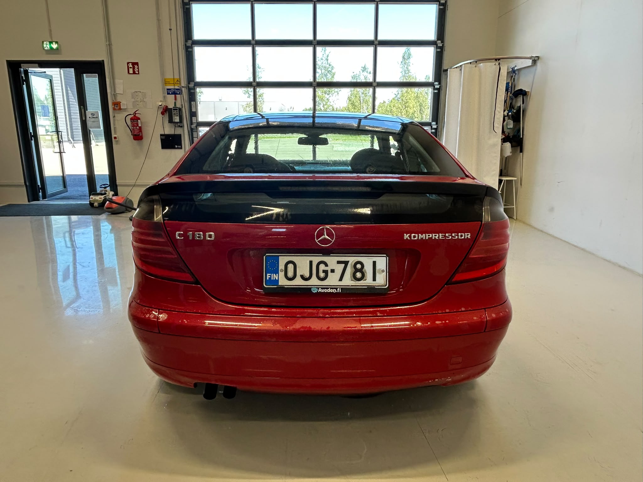 
								Mercedes-Benz C 180 Kompressor full									