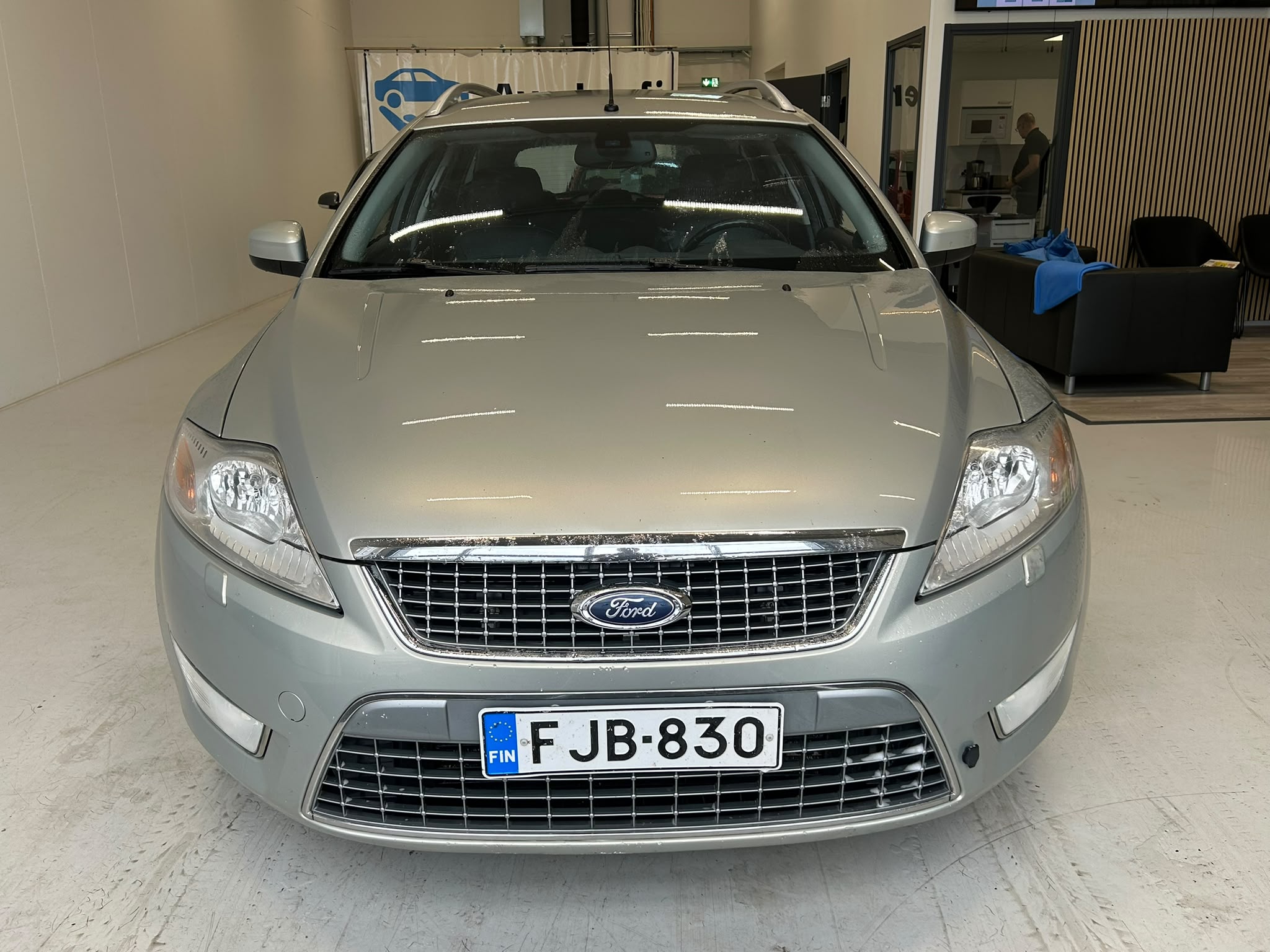 Ford Mondeo 2,0 TDCi 140hv DPF autom. Titanium Business A6 Wagon