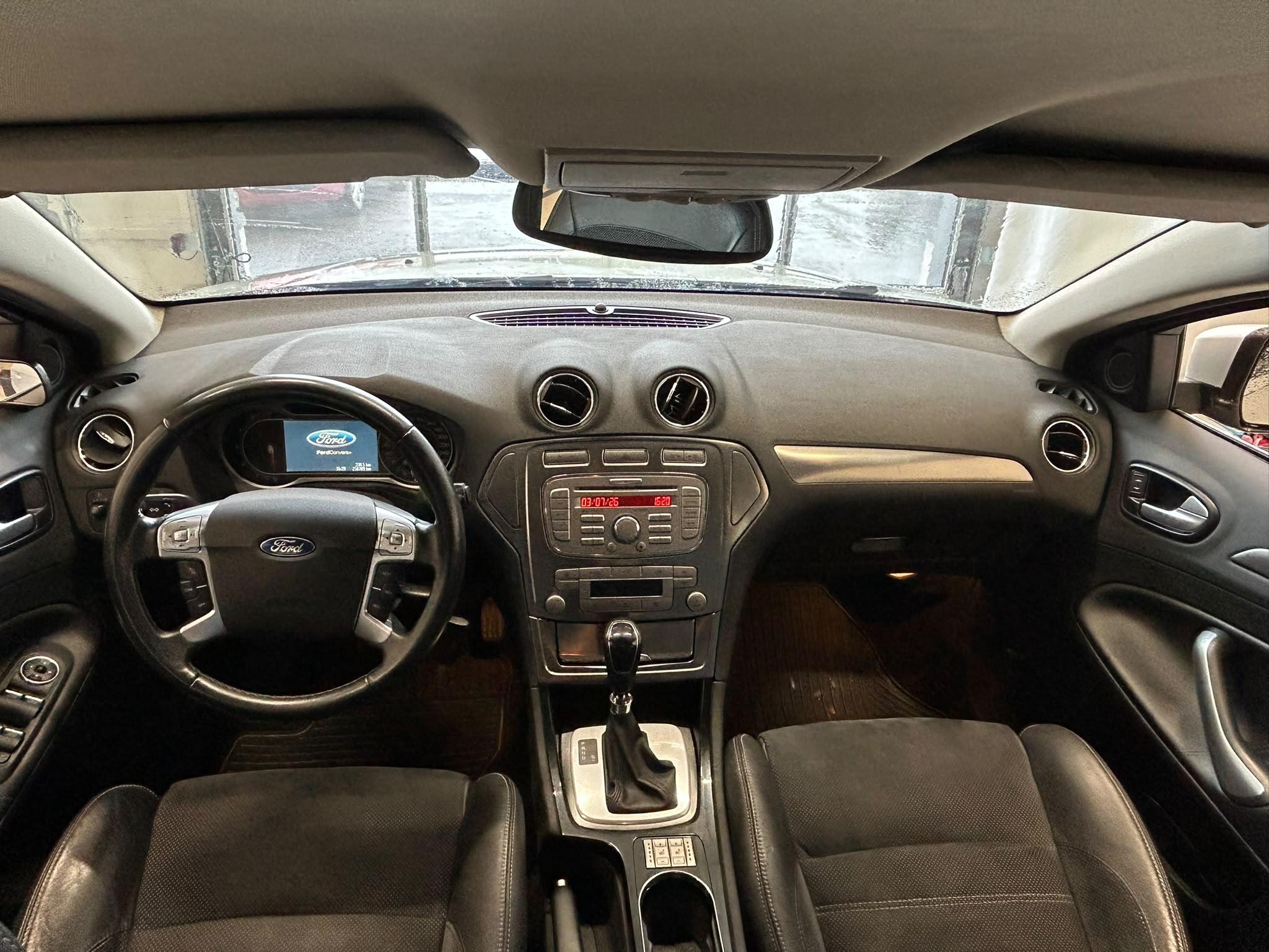 
								Ford Mondeo 2,0 TDCi 140hv DPF autom. Titanium Business A6 Wagon full									