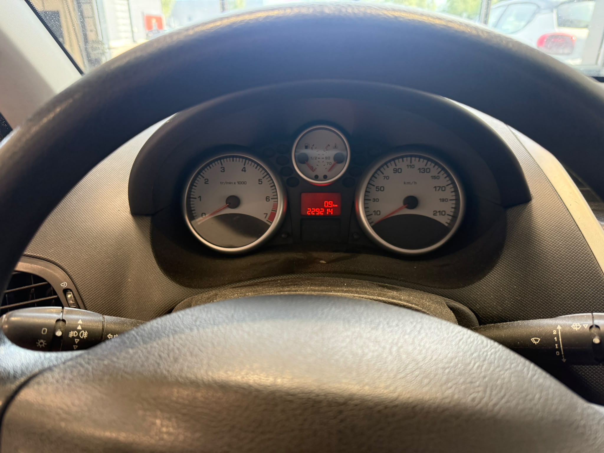 
								Peugeot 206+ Sport Limited 5-ov full									