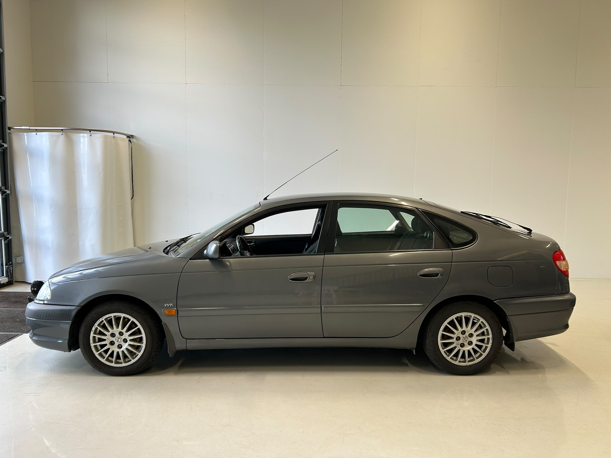 Toyota Avensis Liftback 1.8 VVT-i