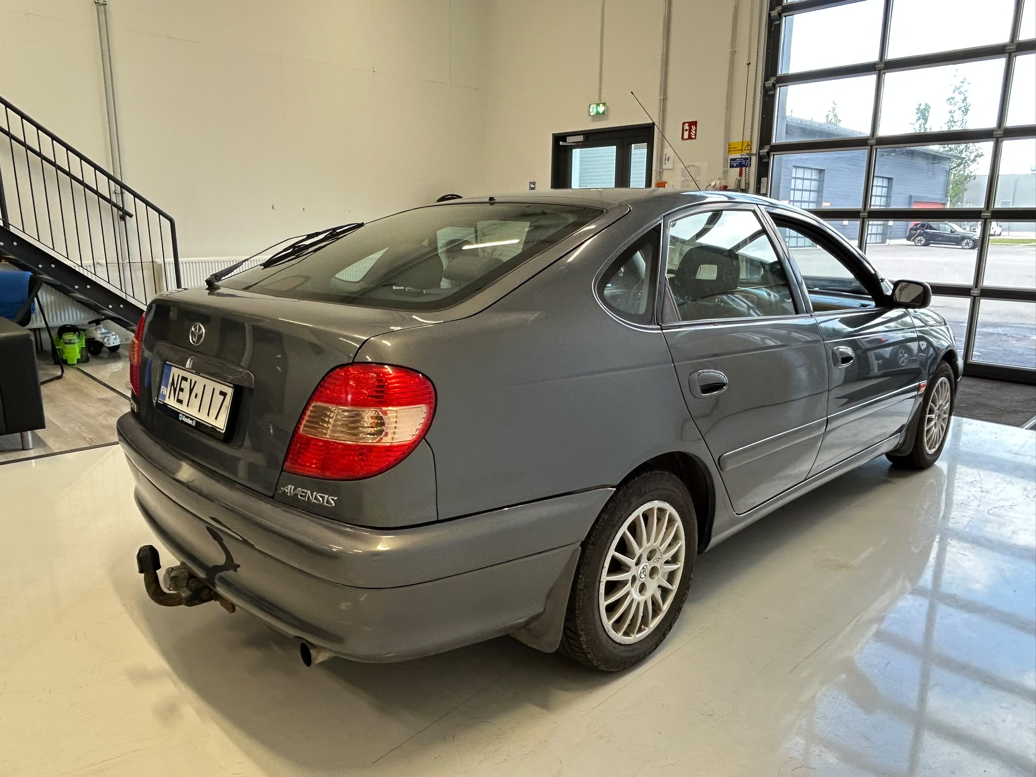 
								Toyota Avensis Liftback 1.8 VVT-i full									
