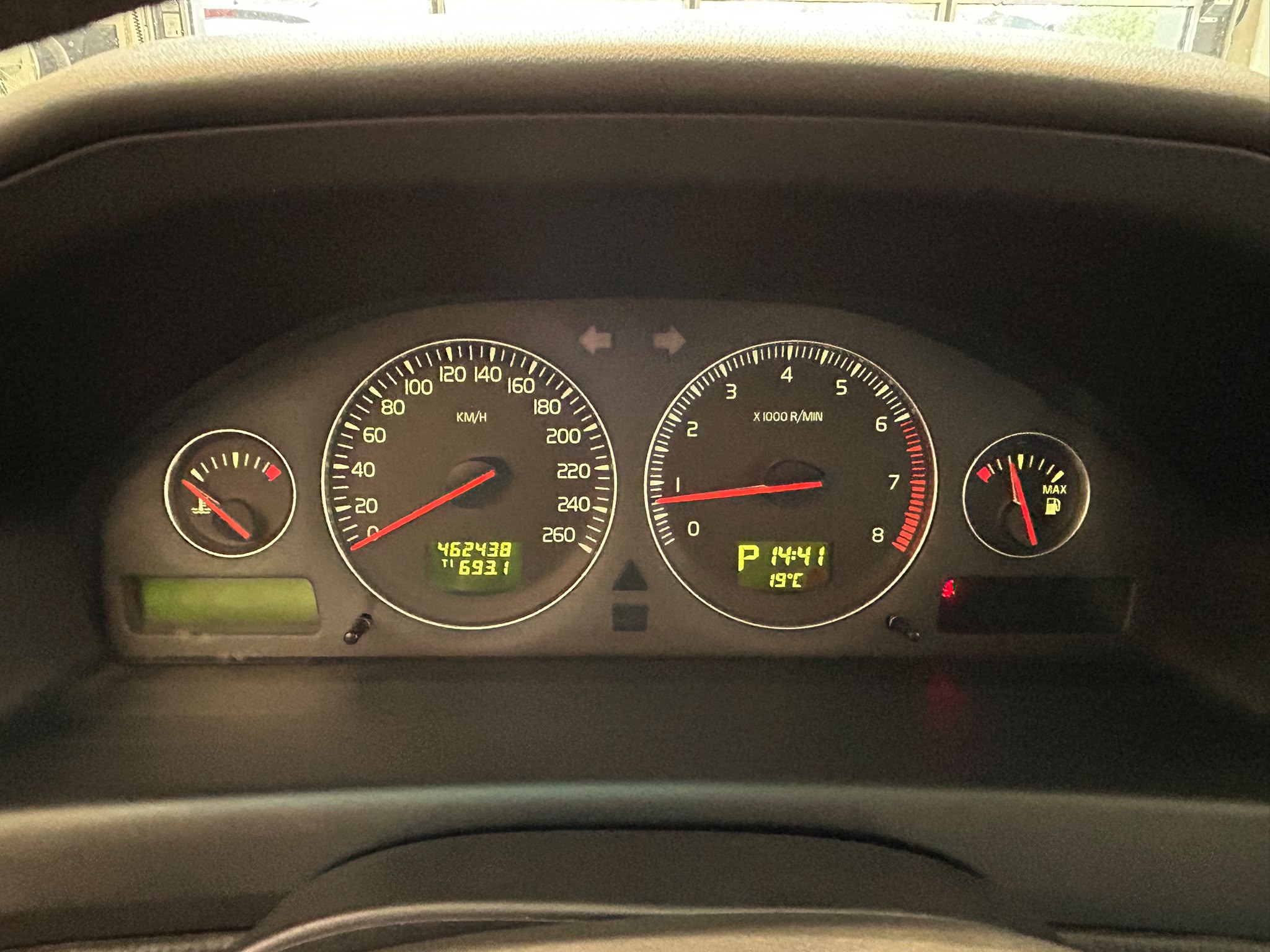 
								Volvo V70 2,4 170 hv kinetic aut full									