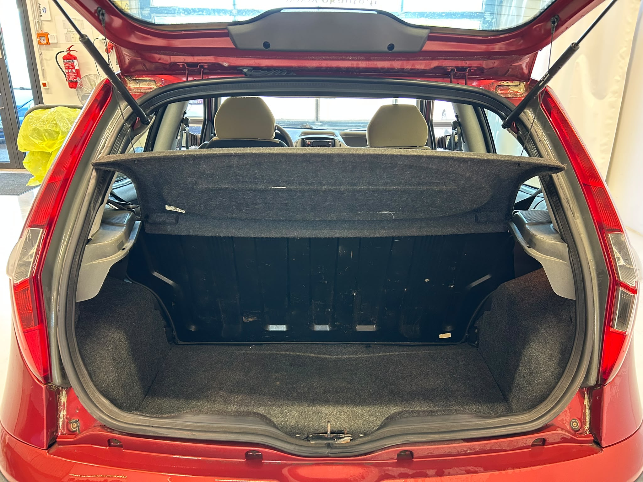 
								Fiat Punto 1.2 3d full									