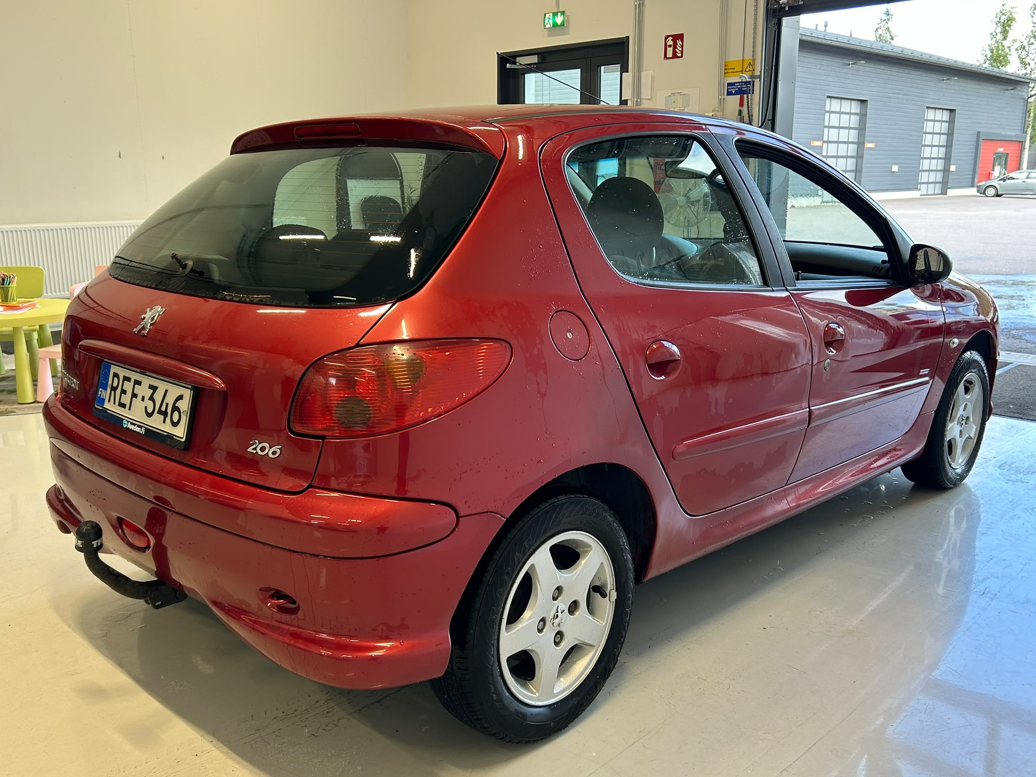 
								Peugeot 206 1,4 Trendy 5ov full									