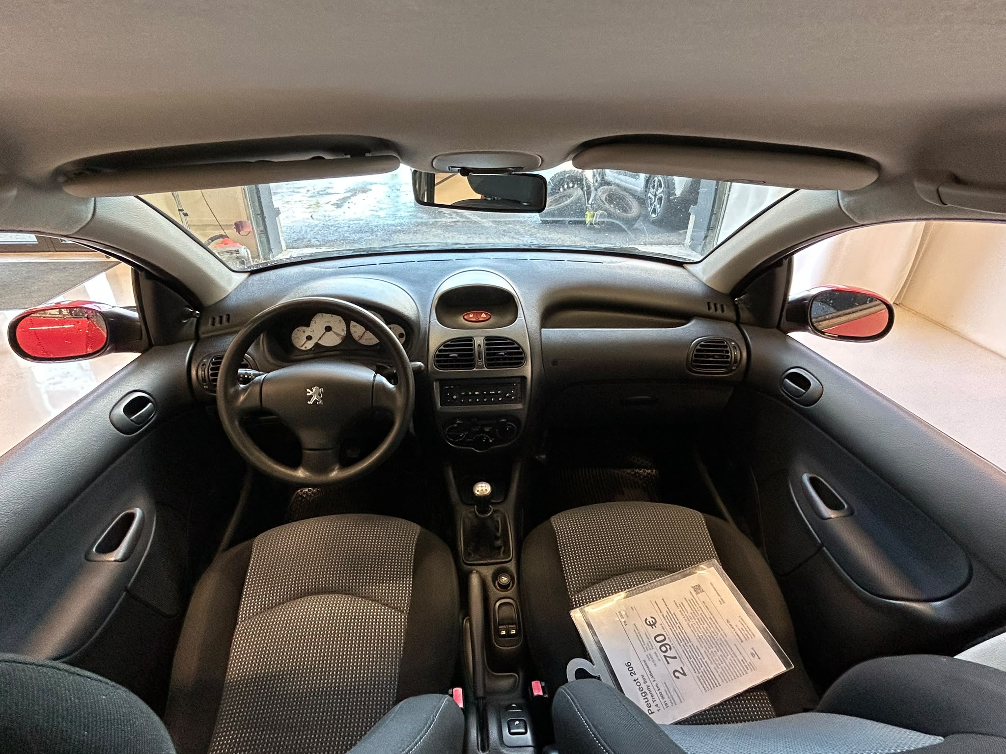 
								Peugeot 206 1,4 Trendy 5ov full									