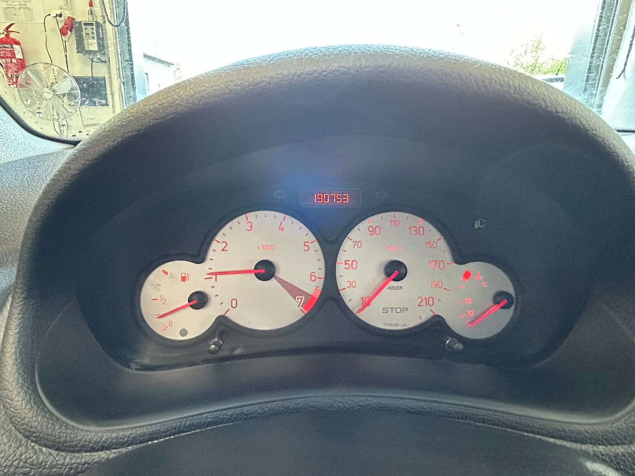 
								Peugeot 206 1,4 Trendy 5ov full									