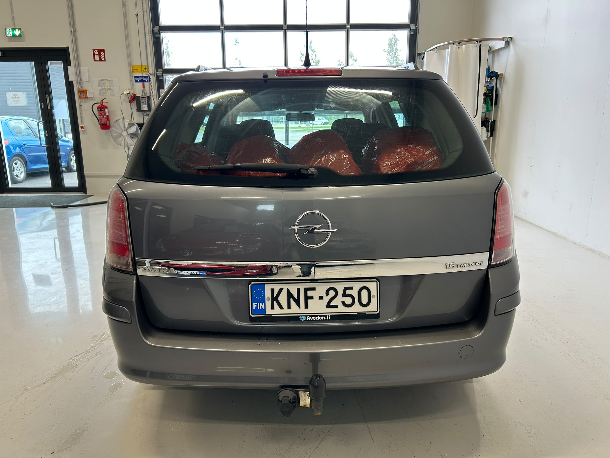 
								Opel 5D Astra STW 1.6 full									