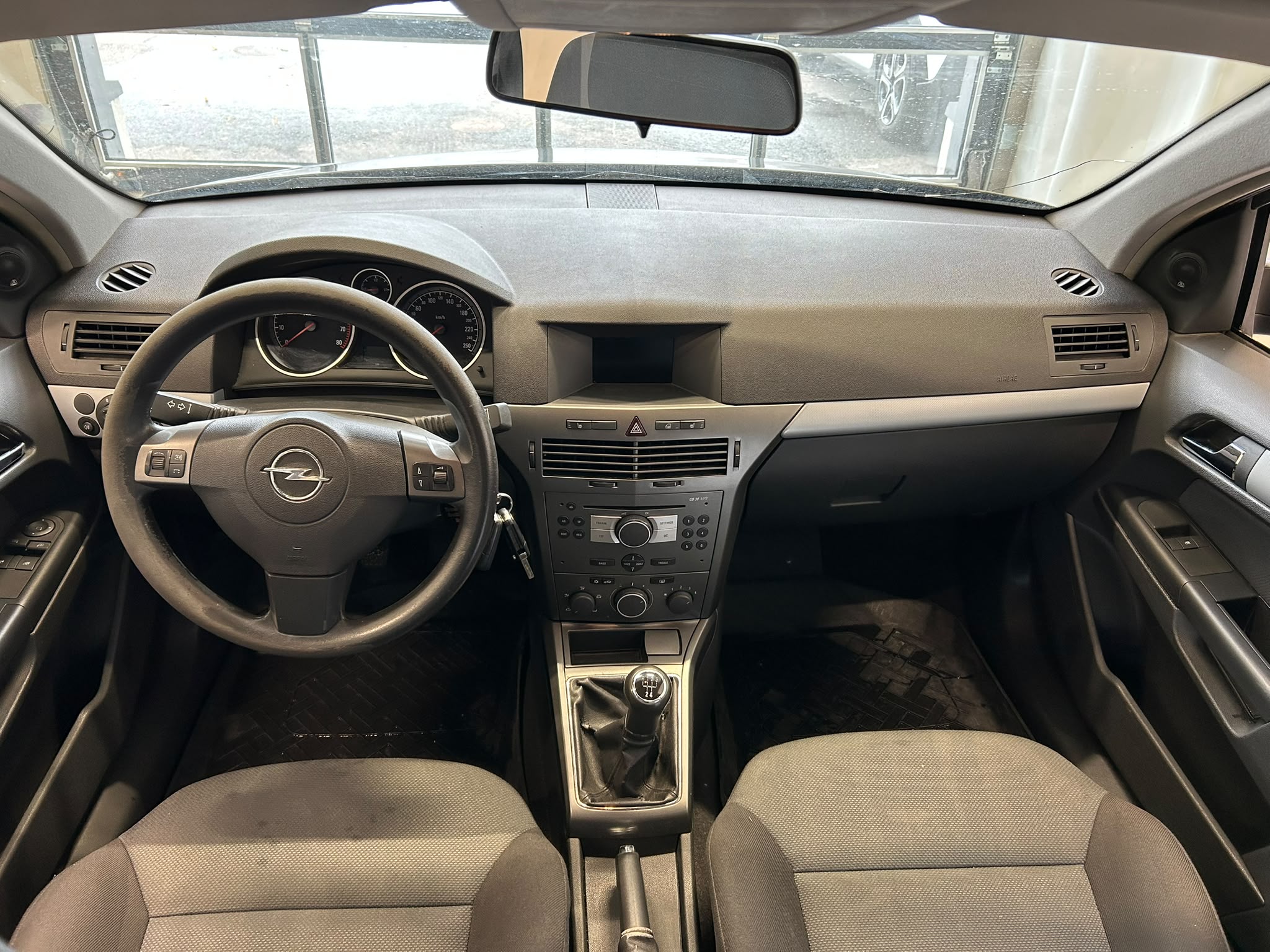 
								Opel 5D Astra STW 1.6 full									