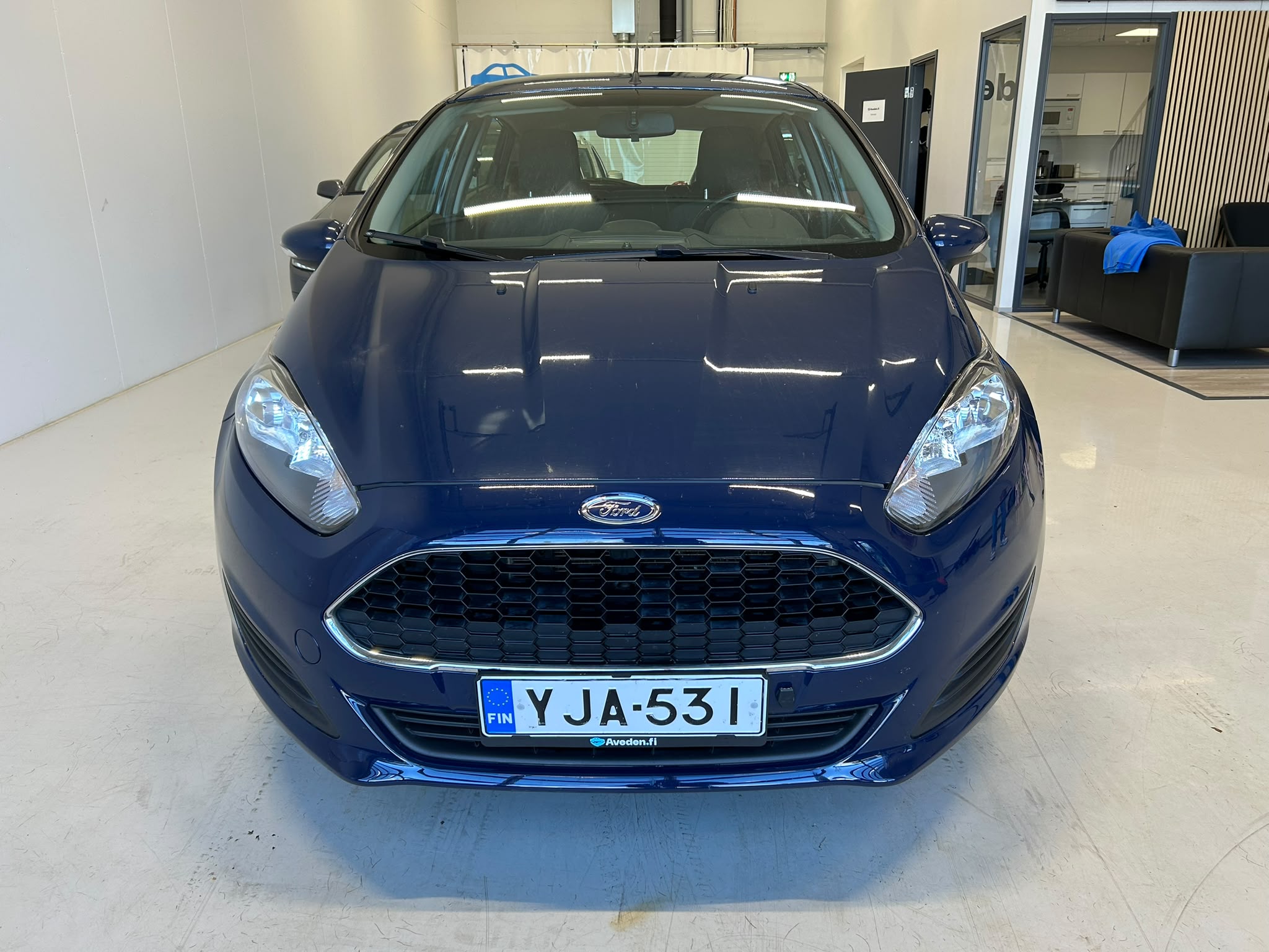 
								Ford Fiesta 1,0 80hv Start/Stop M5 Trend 5-ovinen full									