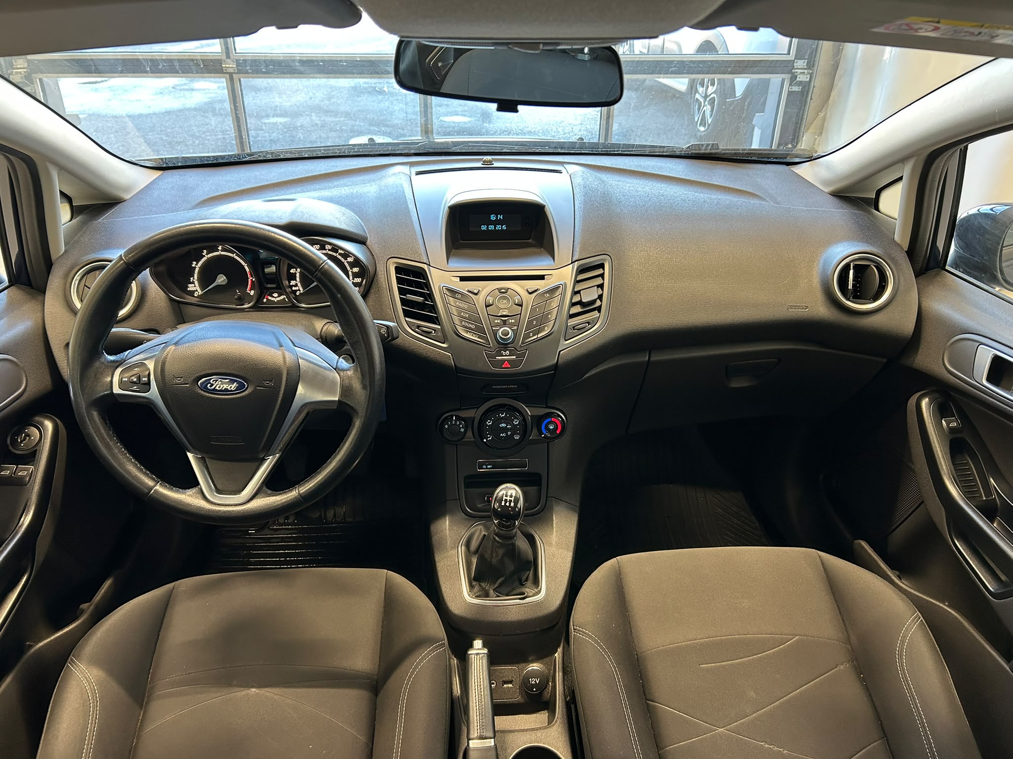 
								Ford Fiesta 1,0 80hv Start/Stop M5 Trend 5-ovinen full									