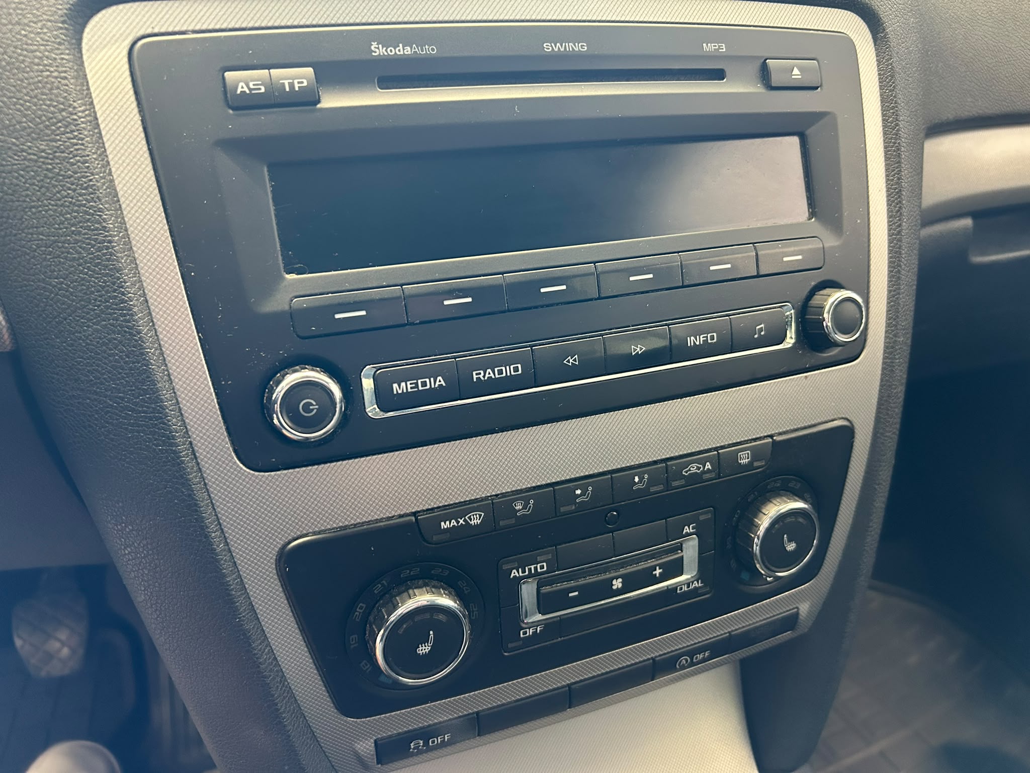 
								Skoda Octavia Combi 1,6 TDI Elegance Green tec full									