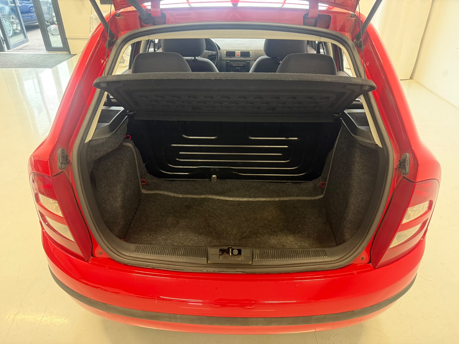 
								Skoda Fabia 1,2 MPI full									