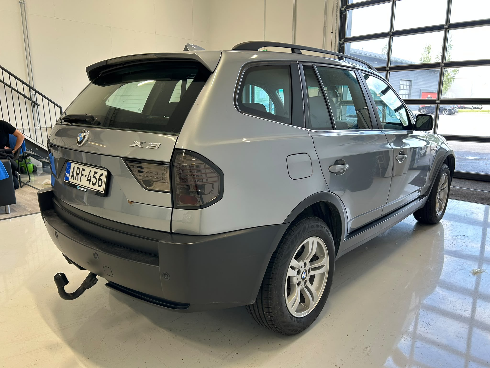 
								BMW X3 (E83) 3.0 i xDrive full									