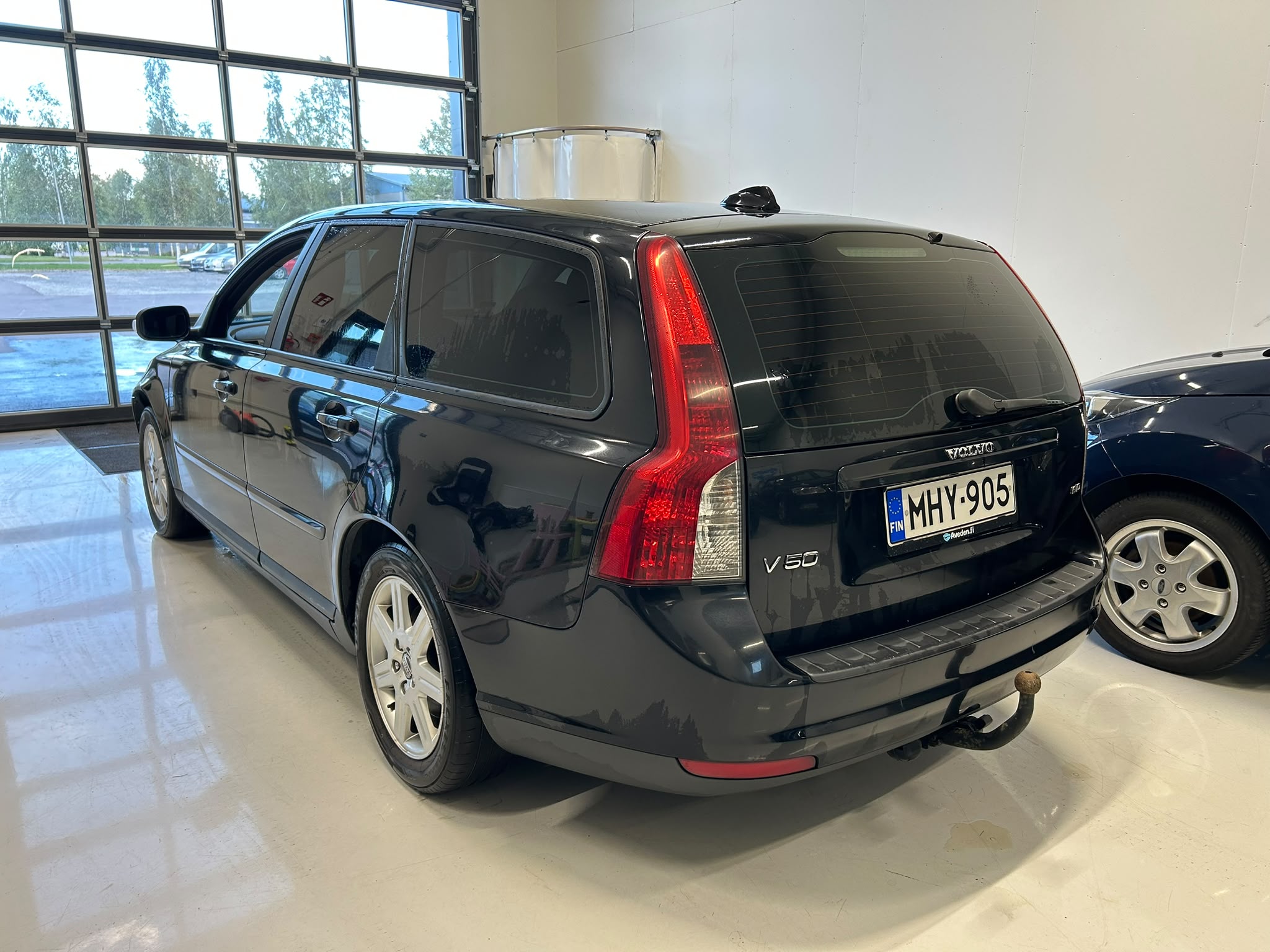 
								Volvo V50 1,6D (110 hv) Kinetic man full									