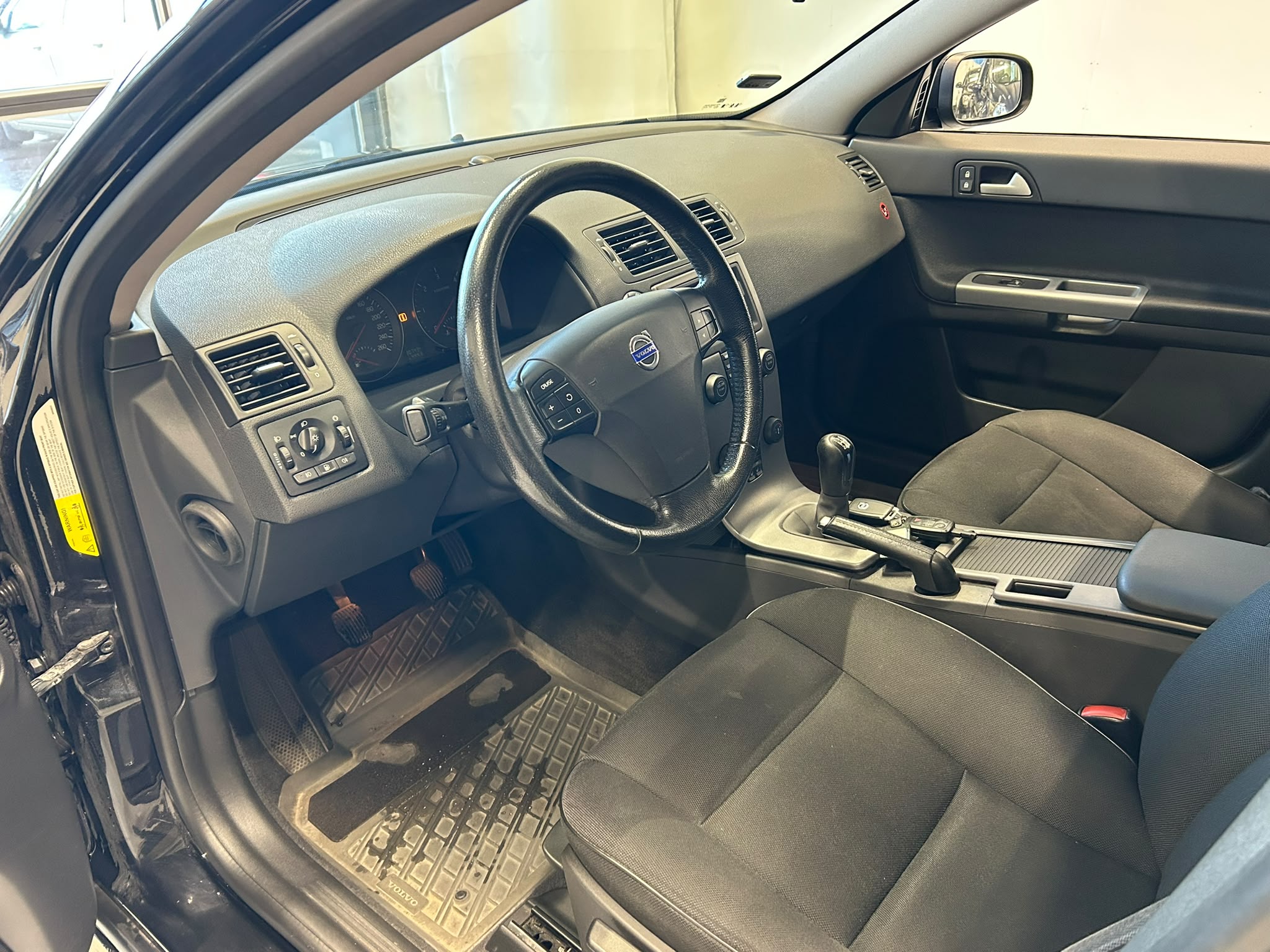 
								Volvo V50 1,6D (110 hv) Kinetic man full									