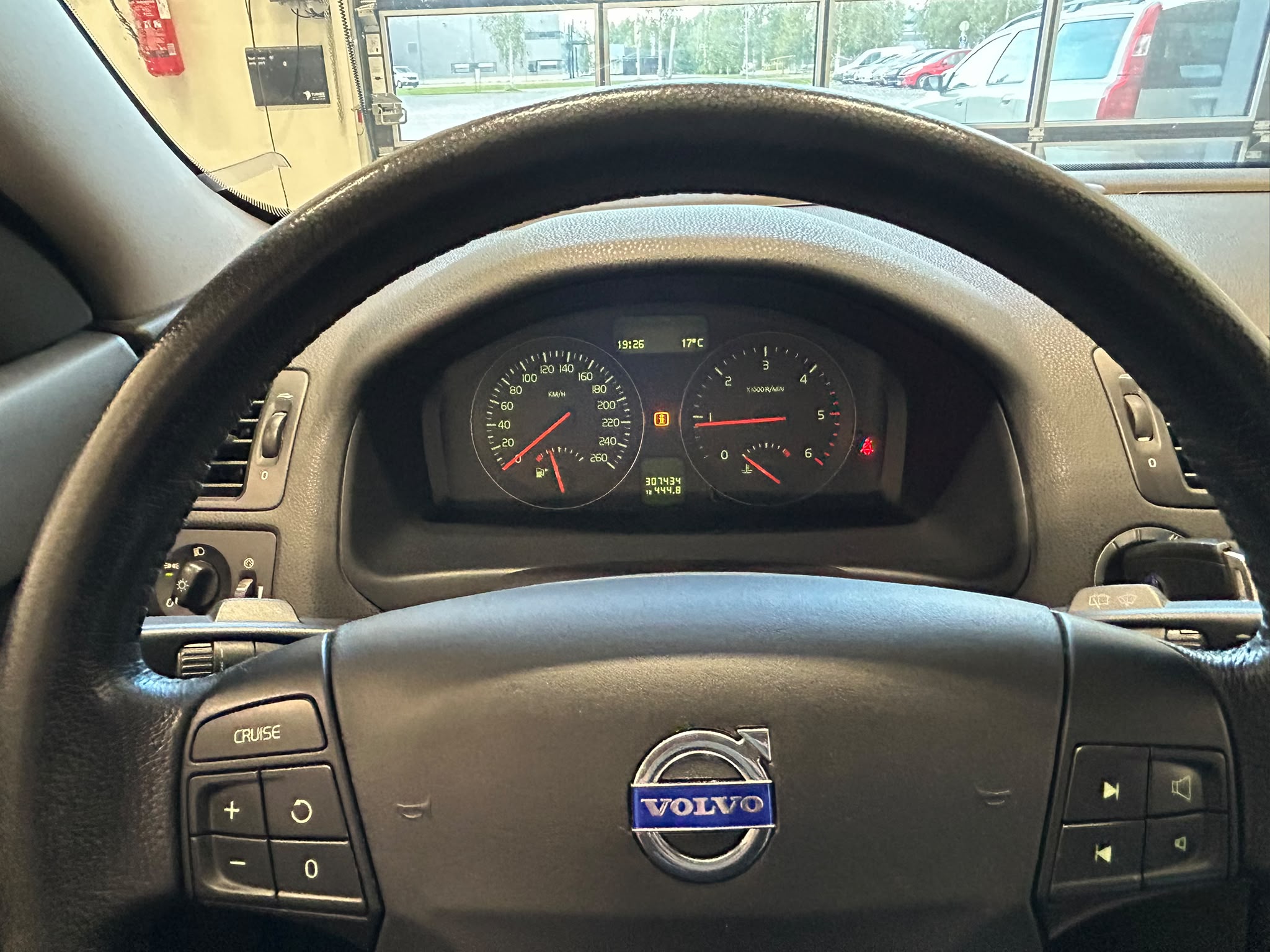 
								Volvo V50 1,6D (110 hv) Kinetic man full									
