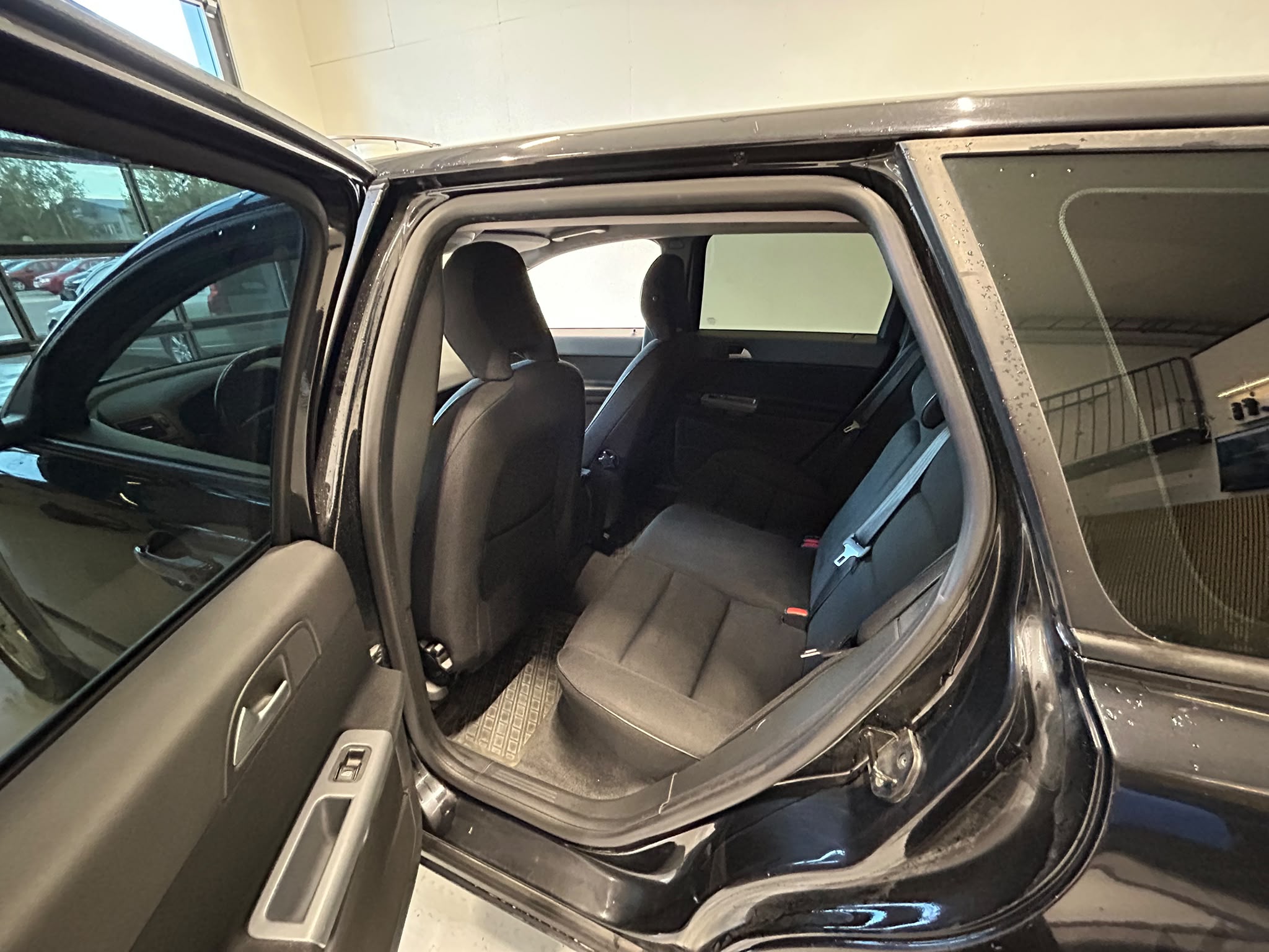 
								Volvo V50 1,6D (110 hv) Kinetic man full									