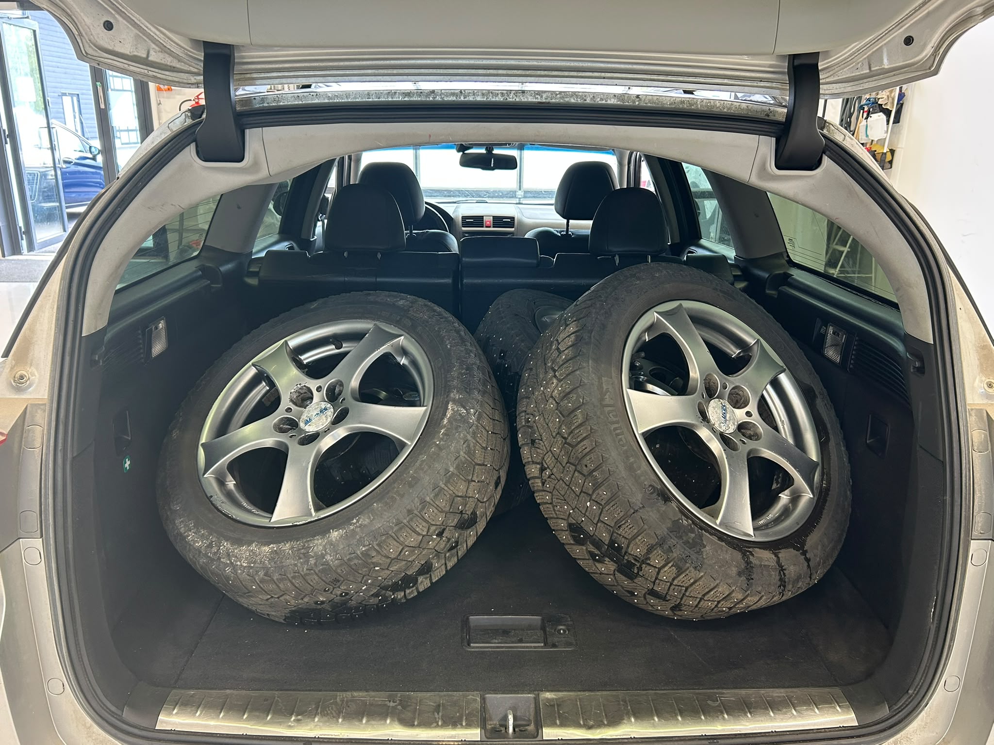 
								Honda Accord 2.0i Sport Tourer AT full									